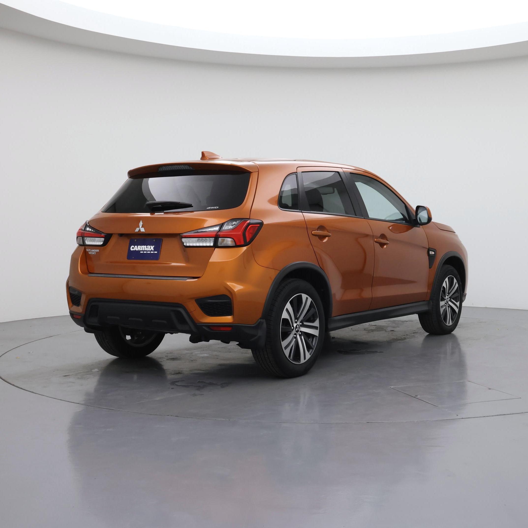 Thumbnail: 2023 Mitsubishi Outlander Sport - 8