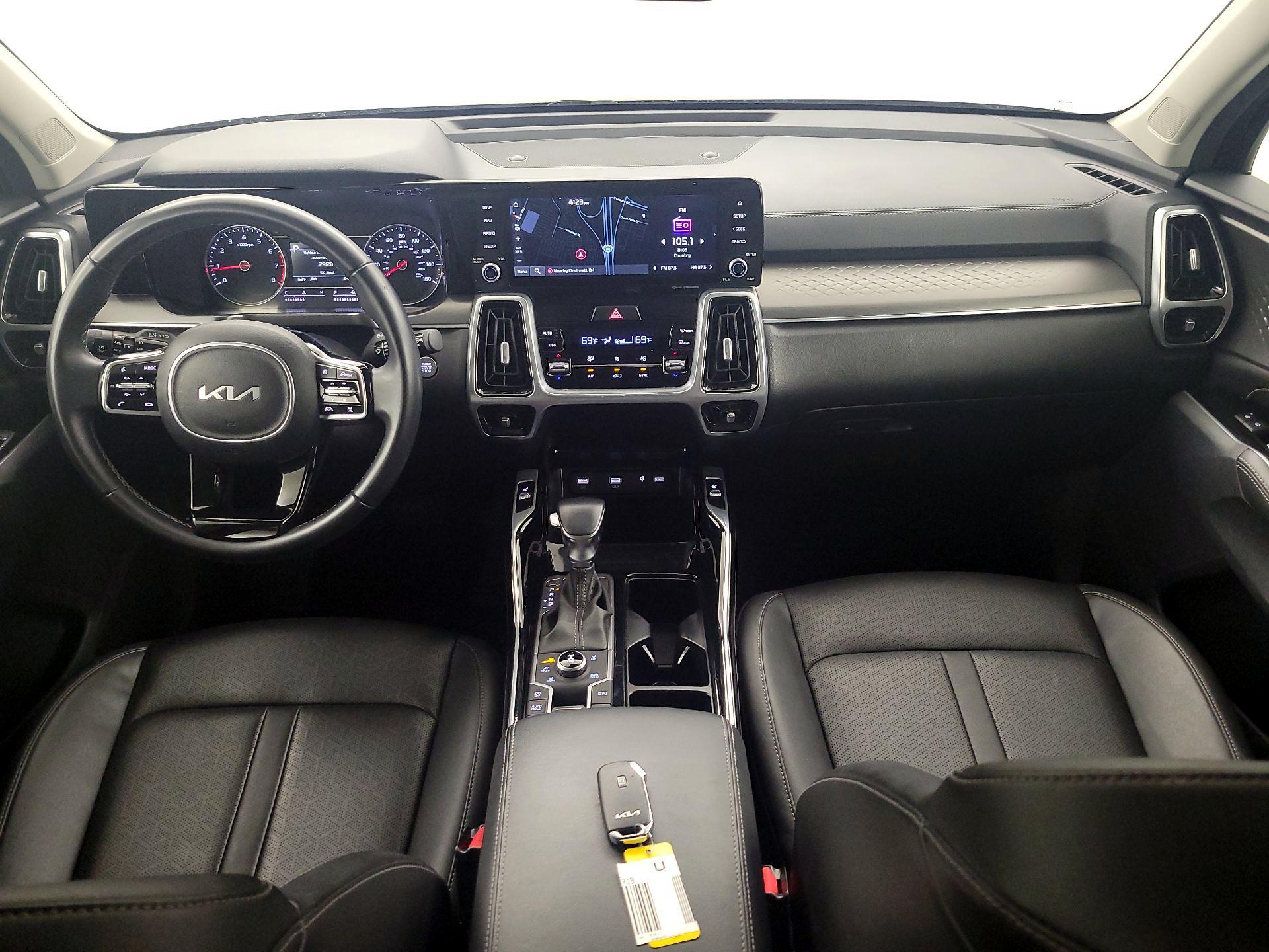 Thumbnail: 2022 Kia Sorento - 9