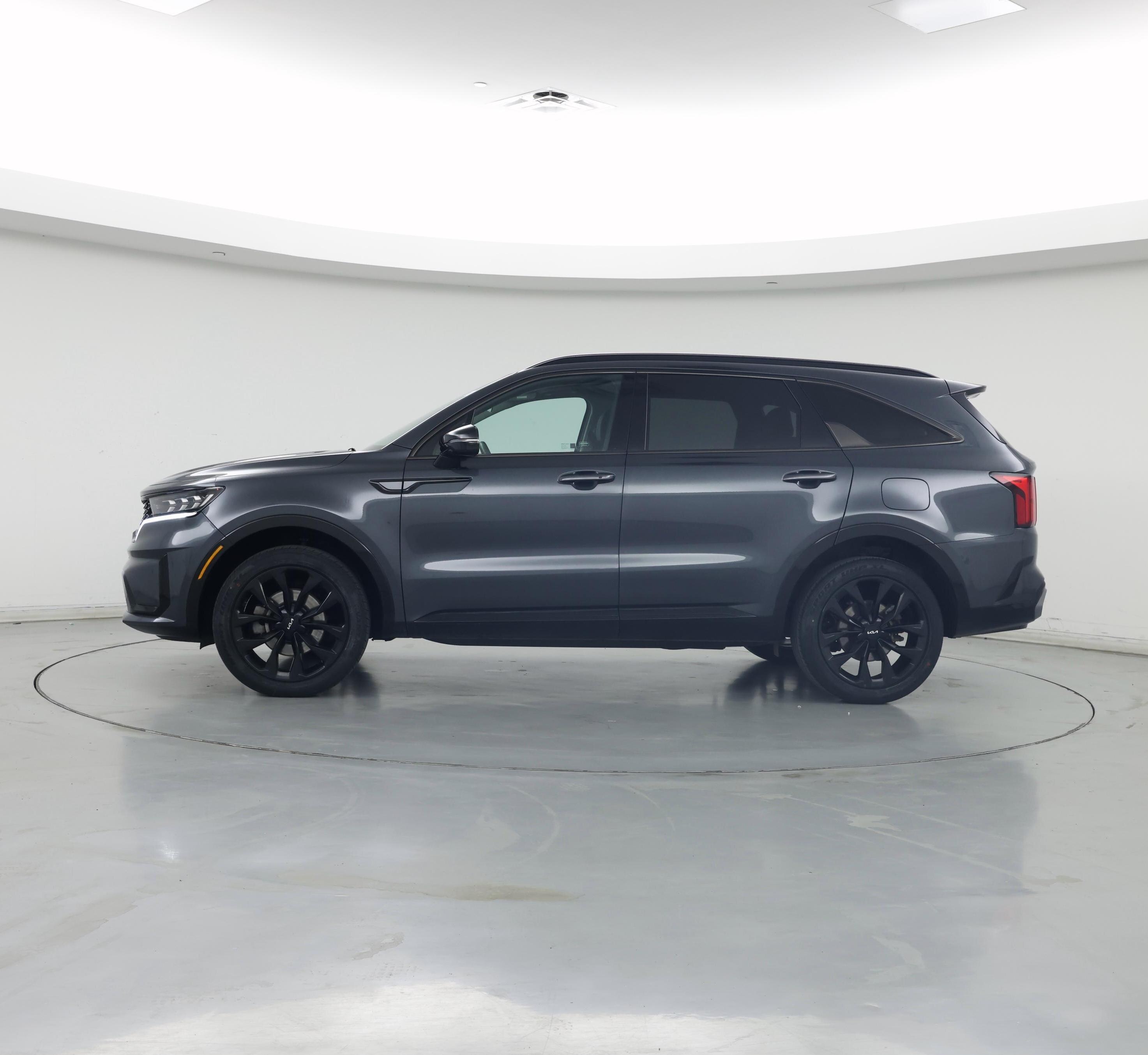 Thumbnail: 2022 Kia Sorento - 3