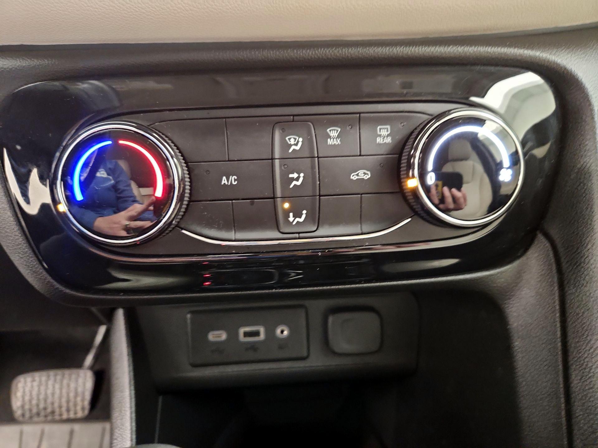 Thumbnail: 2021 Buick Encore GX - 16