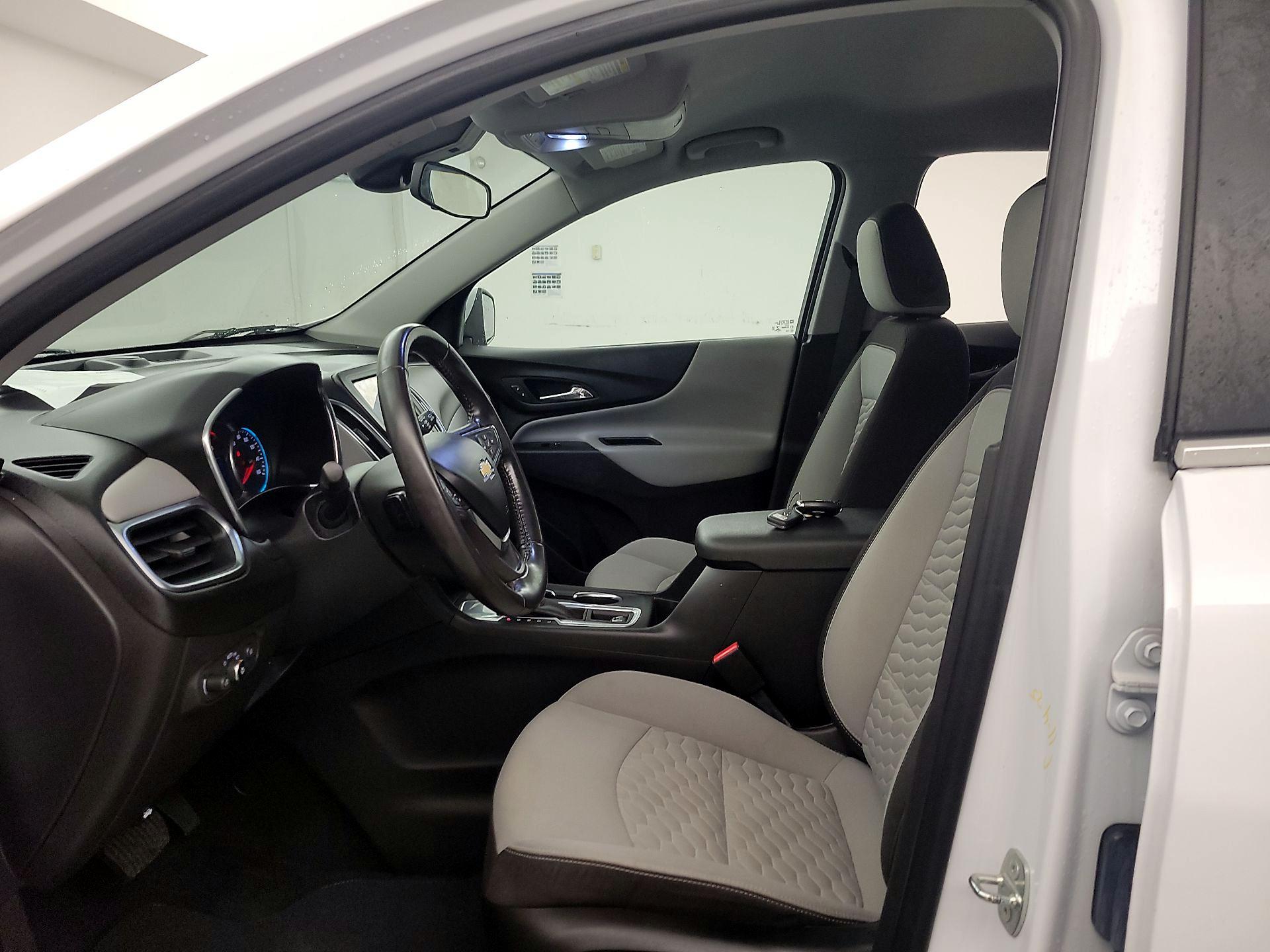 Thumbnail: 2021 Chevrolet Equinox - 11