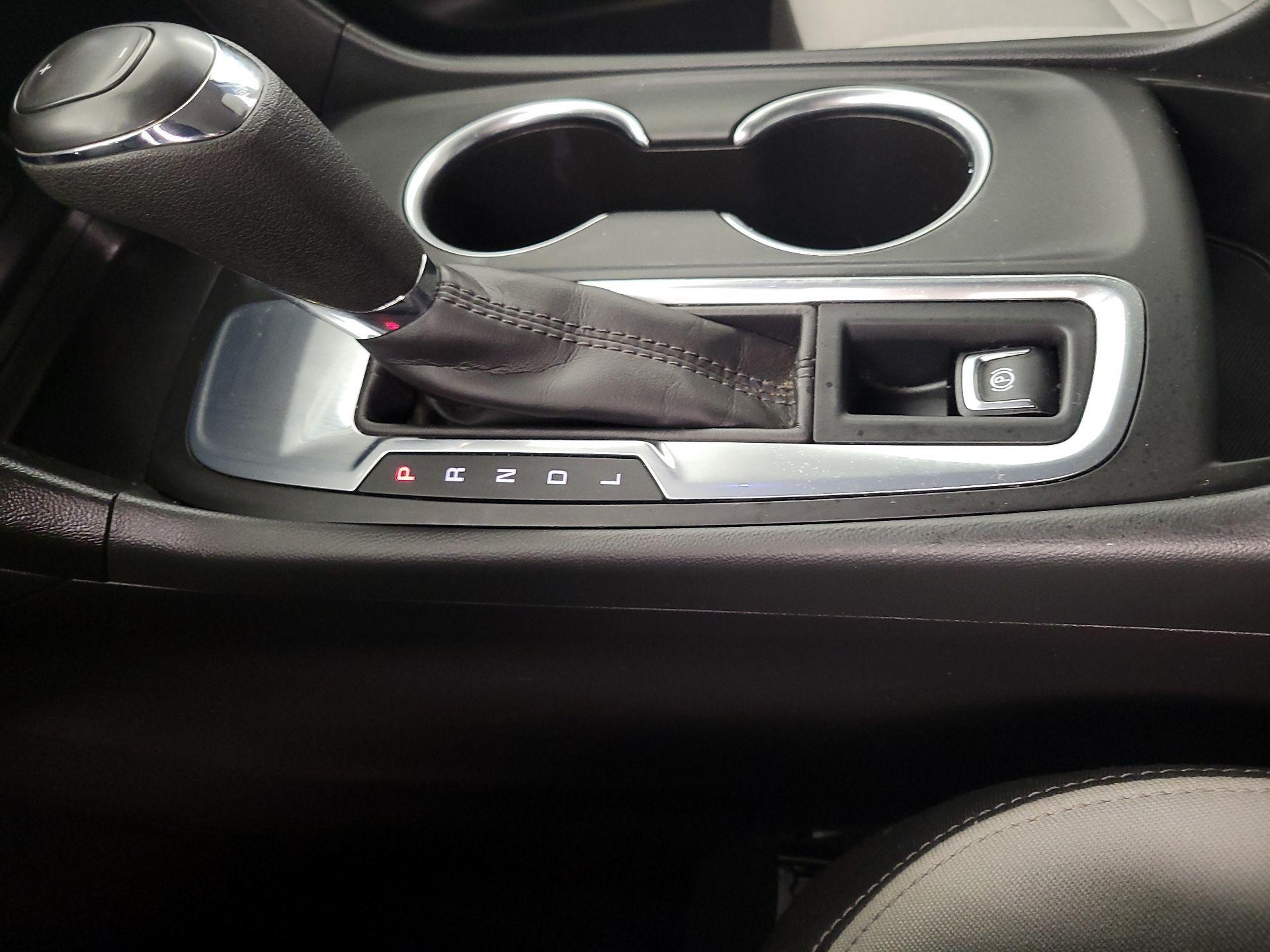 Thumbnail: 2021 Chevrolet Equinox - 17