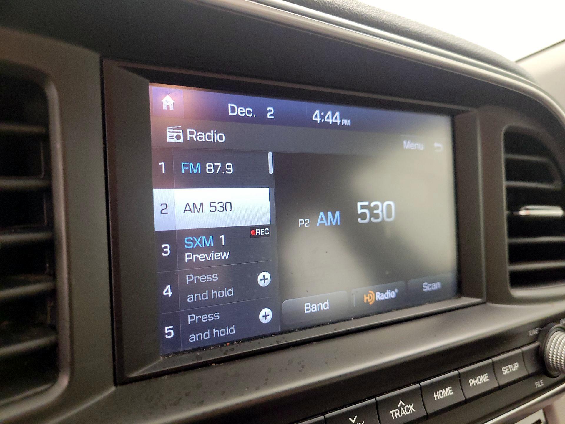 Thumbnail: 2020 Hyundai Elantra - 15