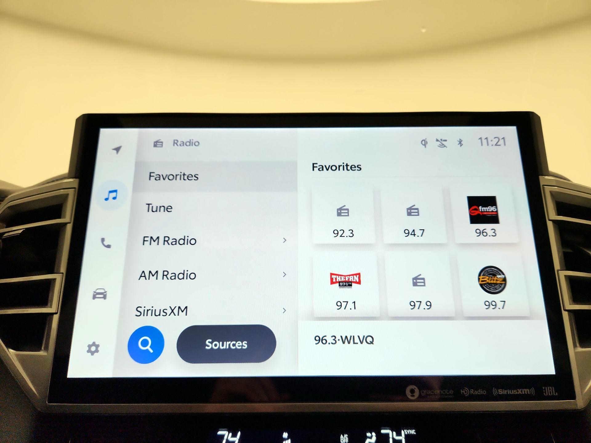 Thumbnail: 2022 Toyota Tundra - 15