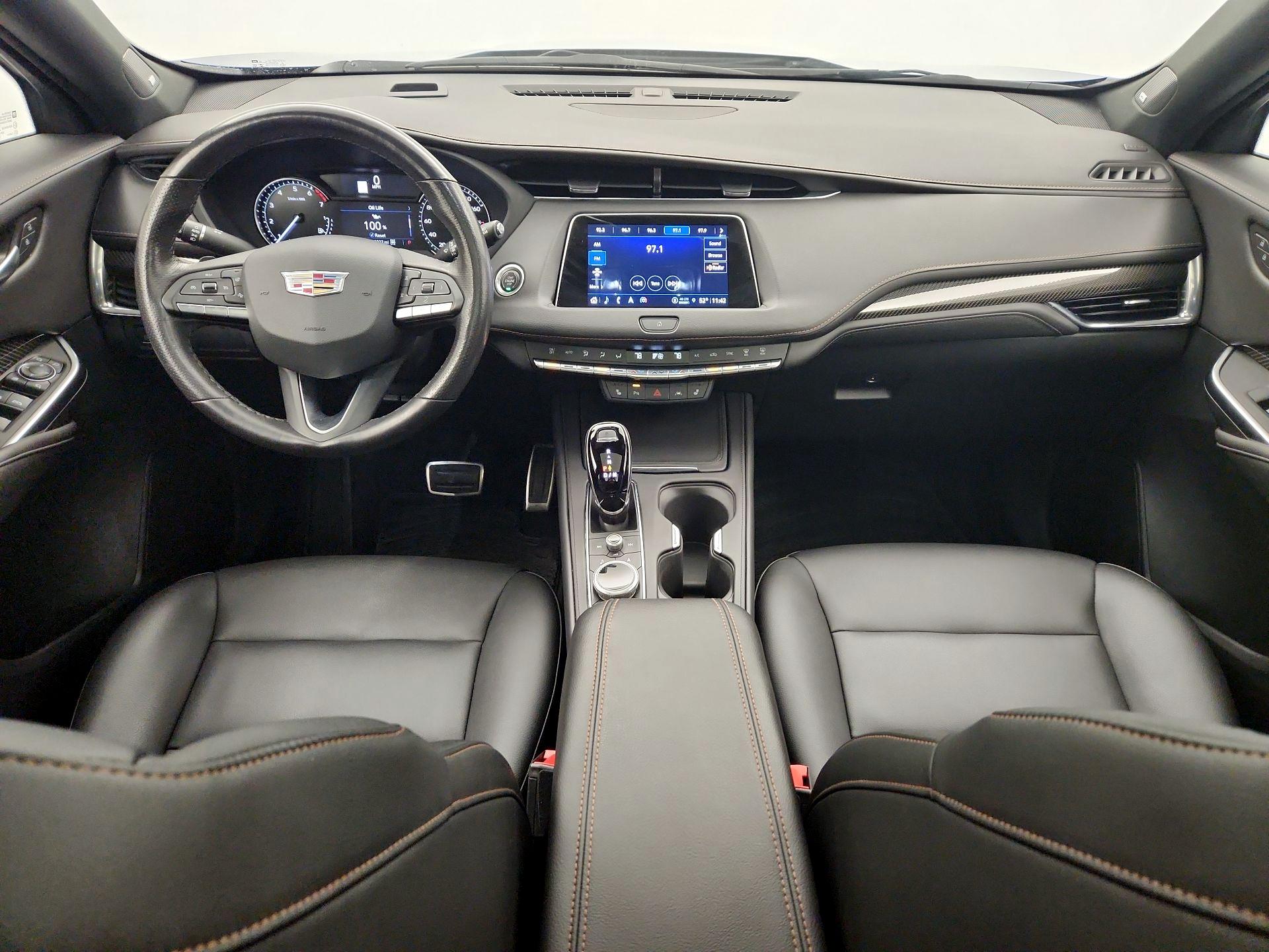 Thumbnail: 2023 Cadillac XT4 - 9