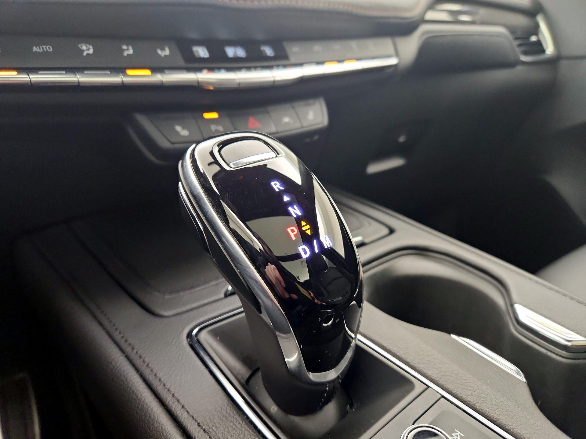 Thumbnail: 2023 Cadillac XT4 - 18