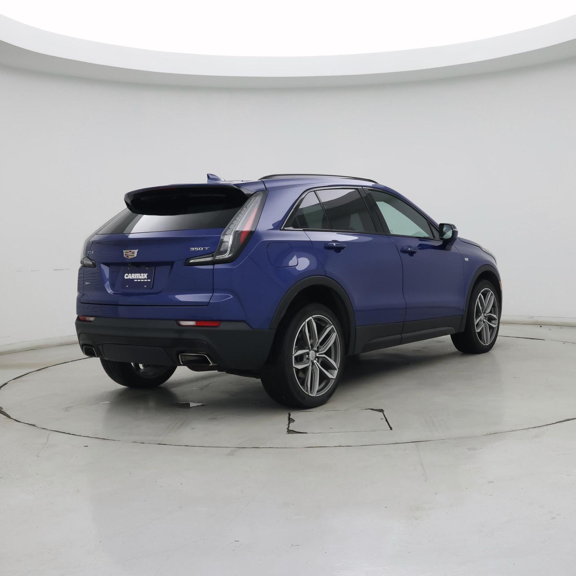 Thumbnail: 2023 Cadillac XT4 - 8