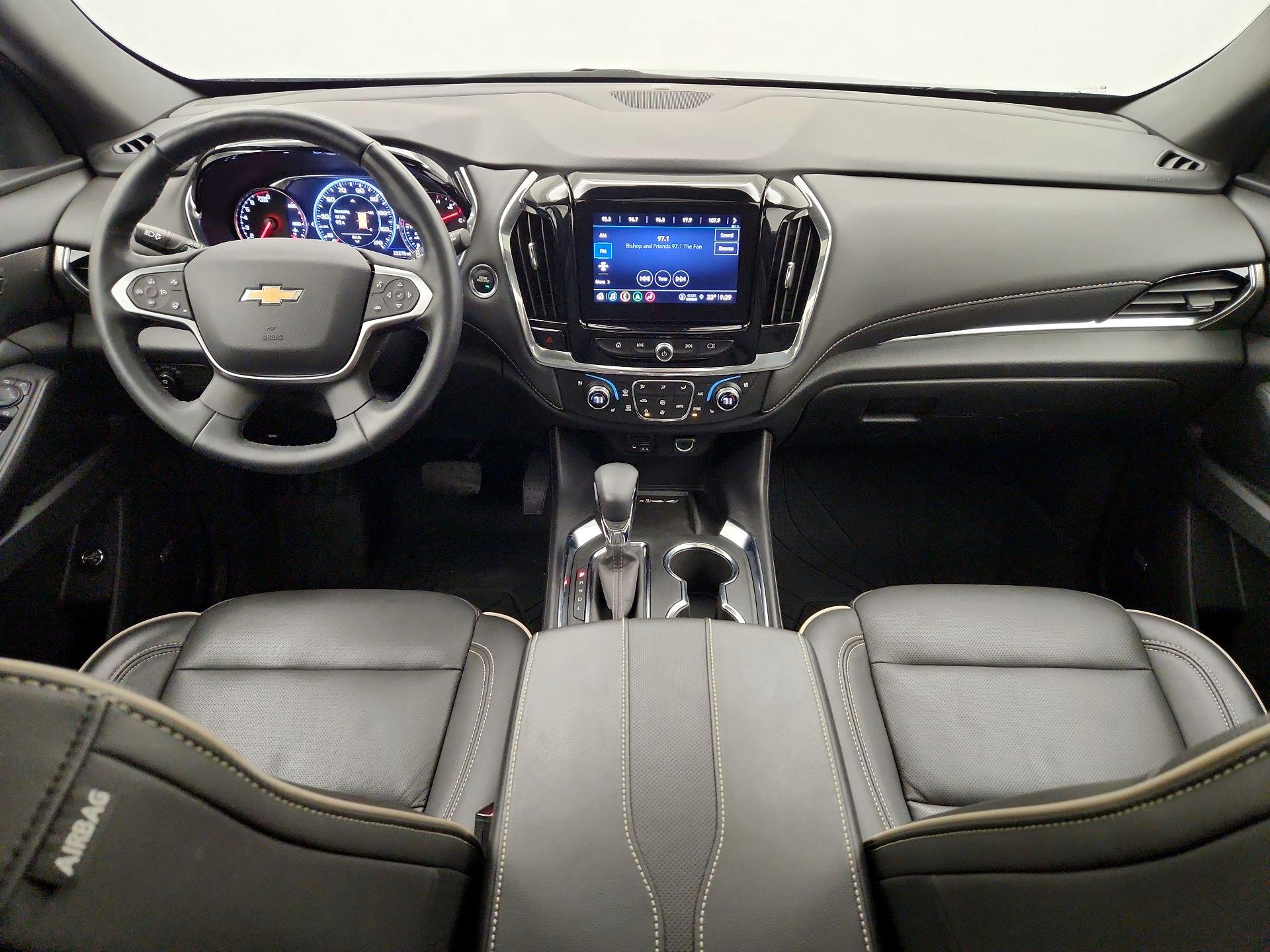 Thumbnail: 2023 Chevrolet Traverse - 9