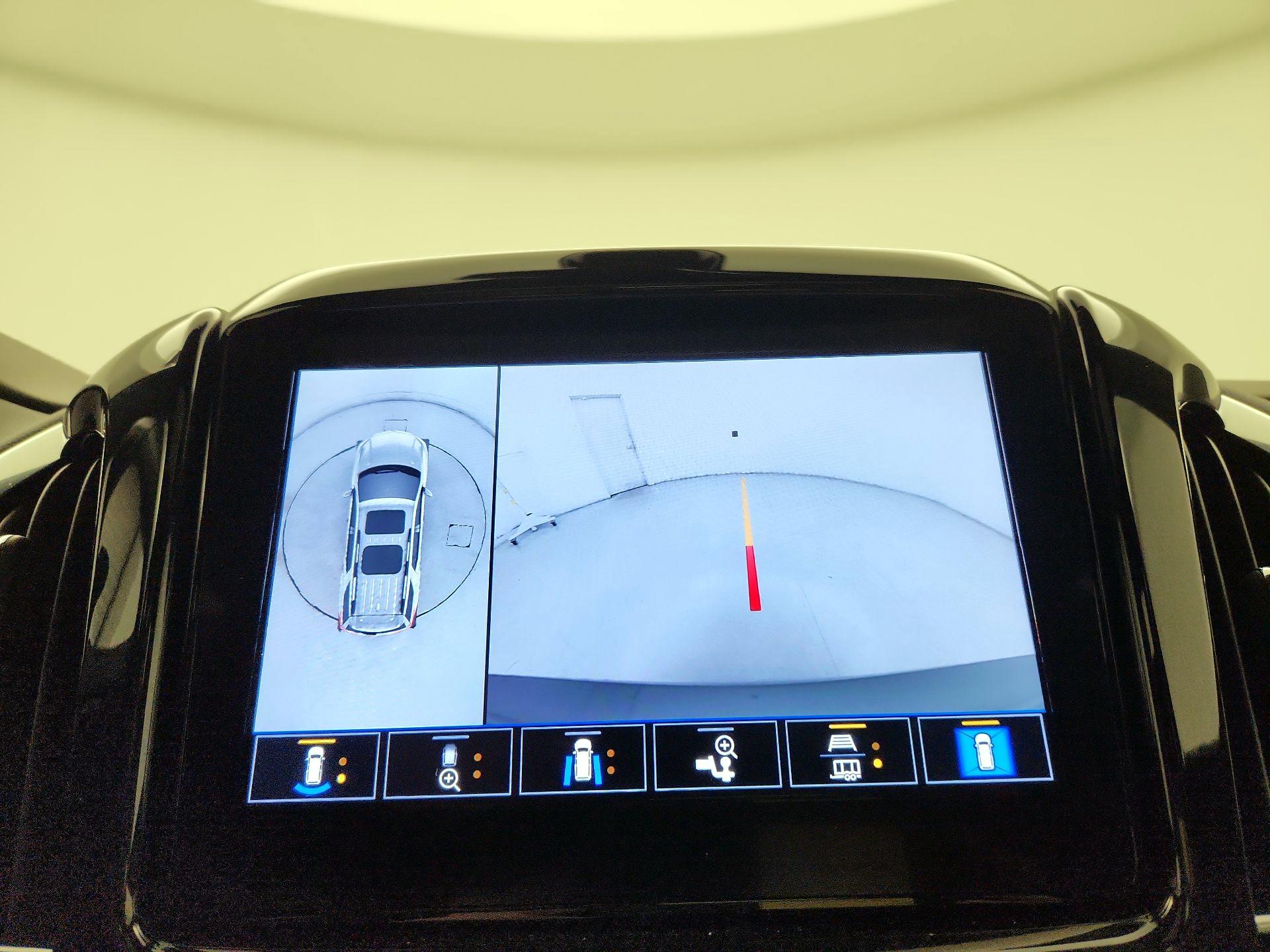 Thumbnail: 2023 Chevrolet Traverse - 15