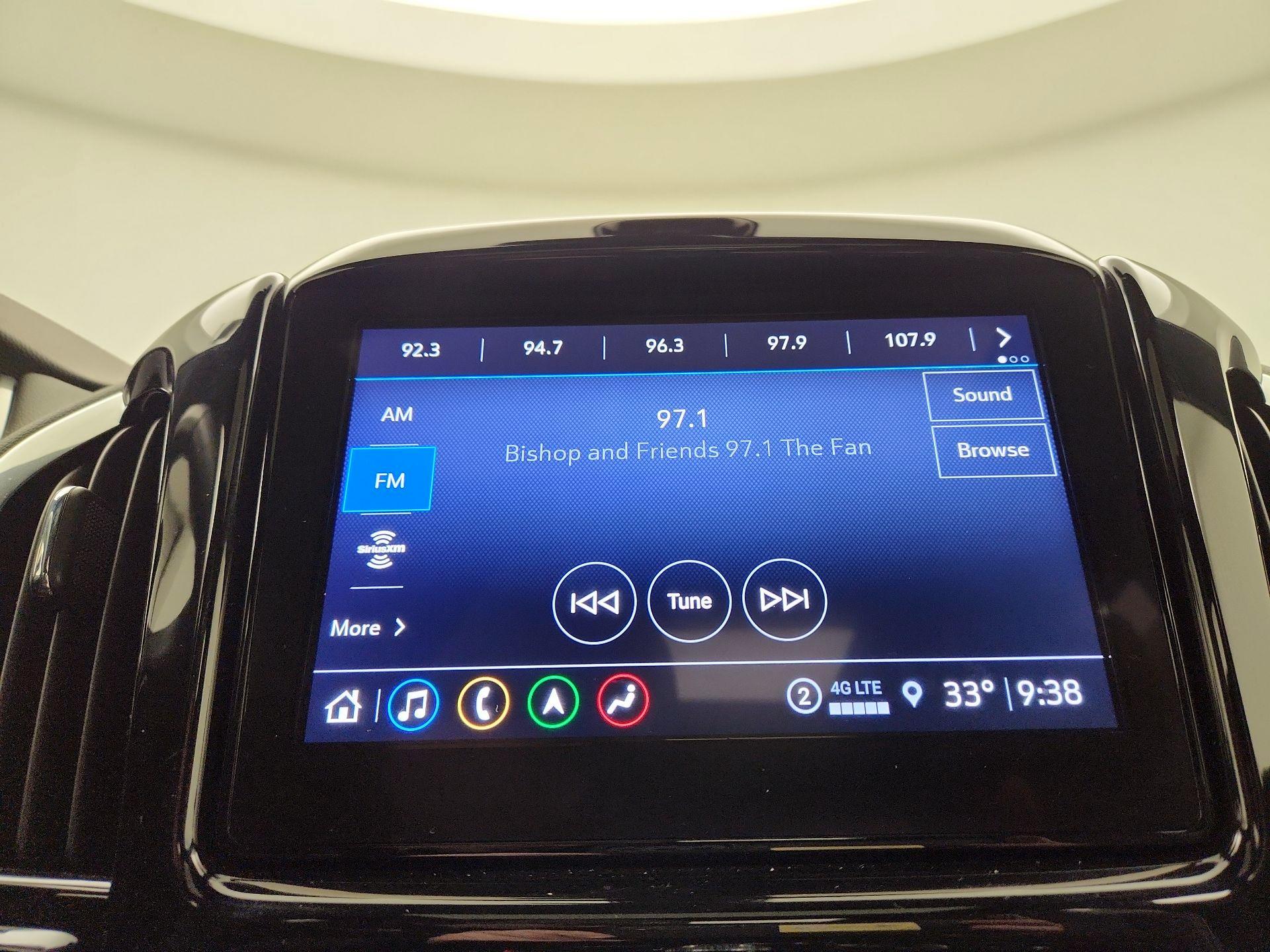 Thumbnail: 2023 Chevrolet Traverse - 16