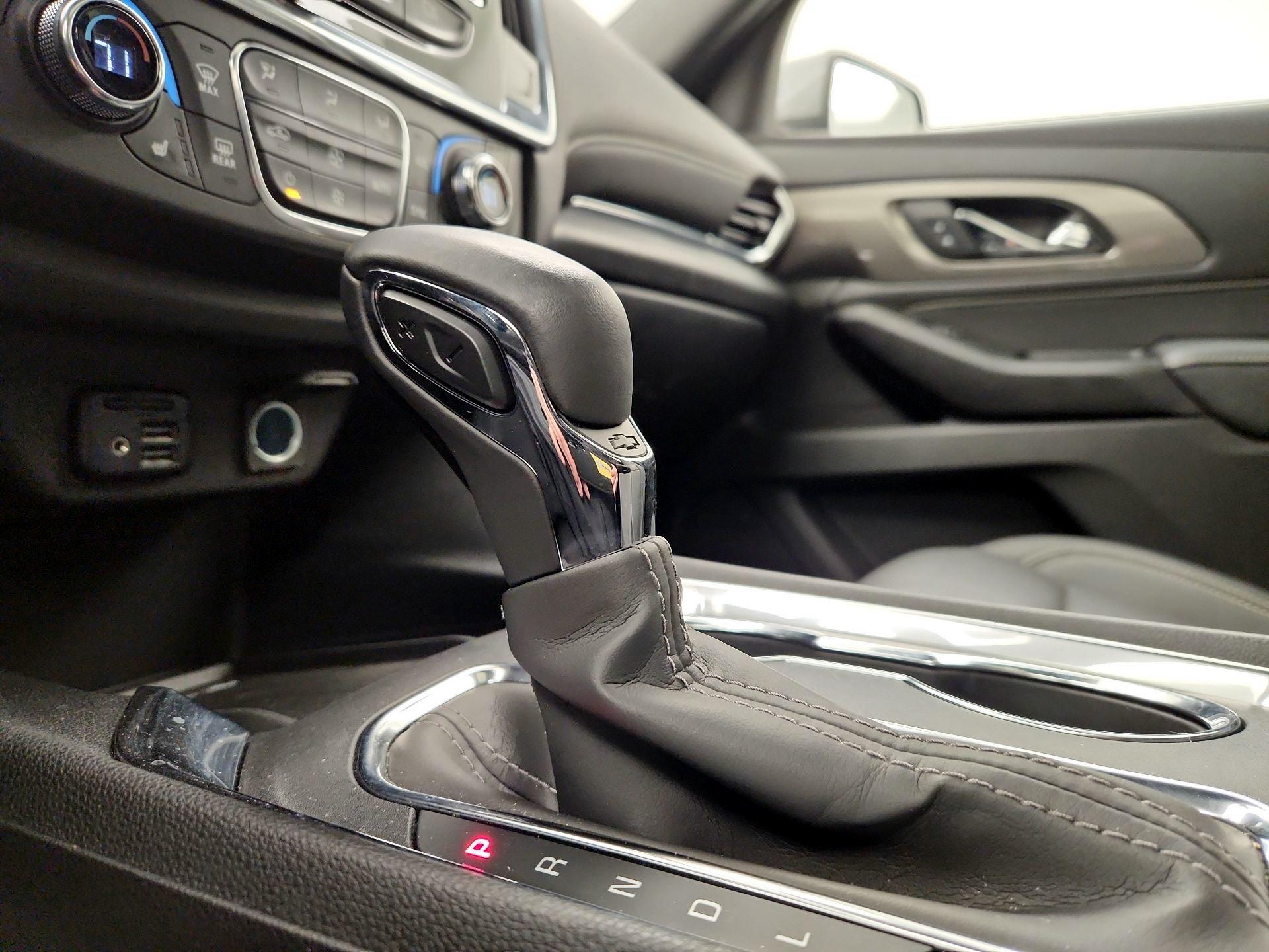 Thumbnail: 2023 Chevrolet Traverse - 18