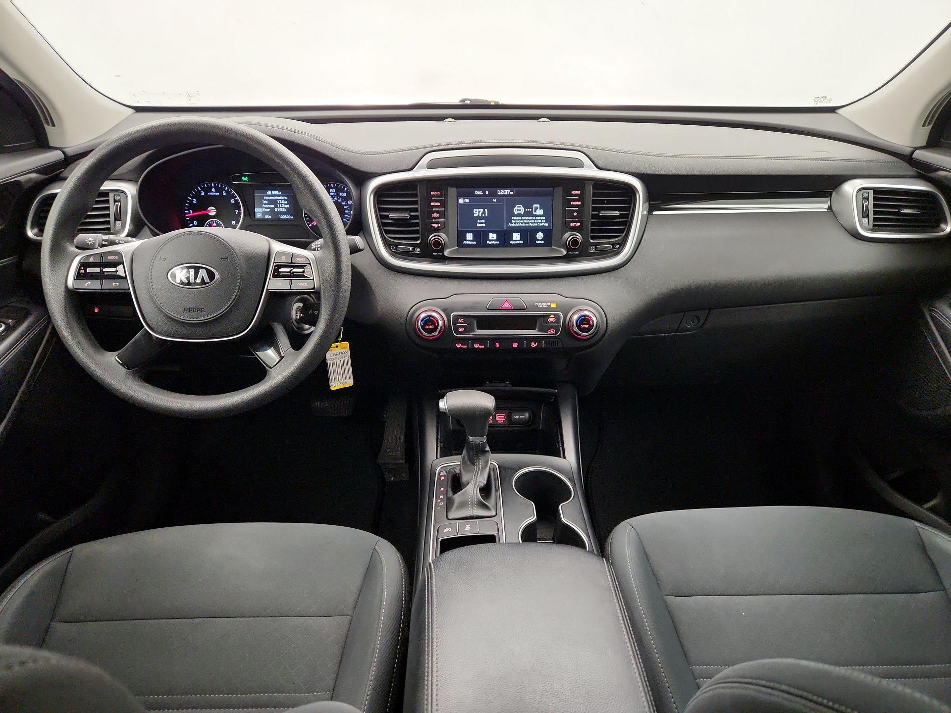 Thumbnail: 2019 Kia Sorento - 9