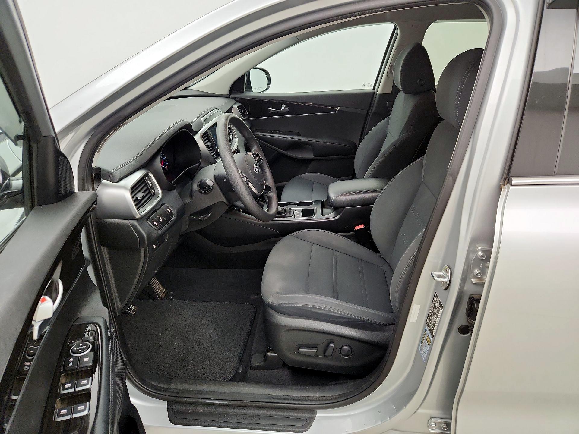 Thumbnail: 2019 Kia Sorento - 11