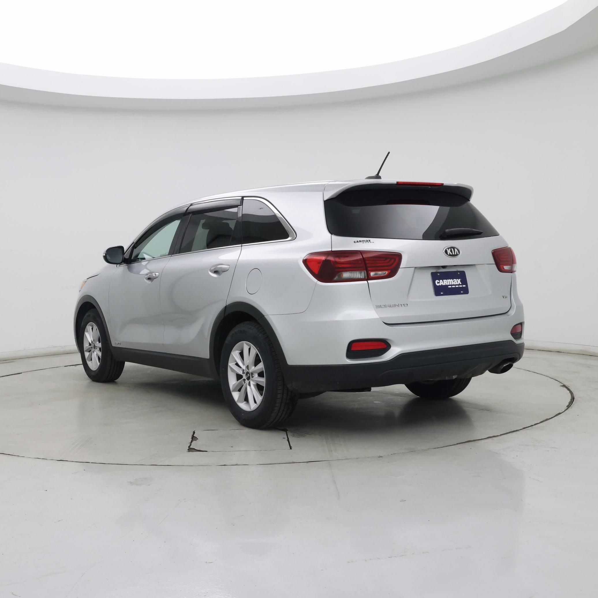 Thumbnail: 2019 Kia Sorento - 2