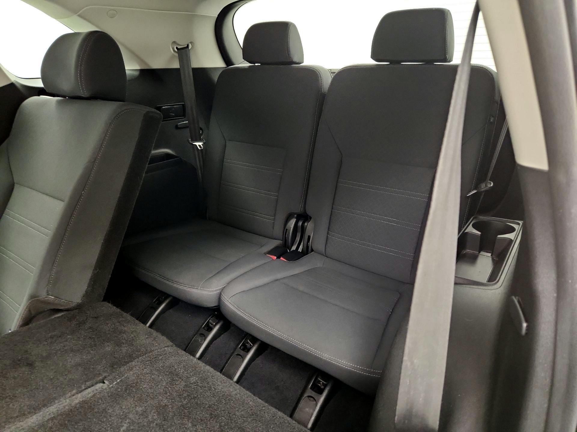 Thumbnail: 2019 Kia Sorento - 20