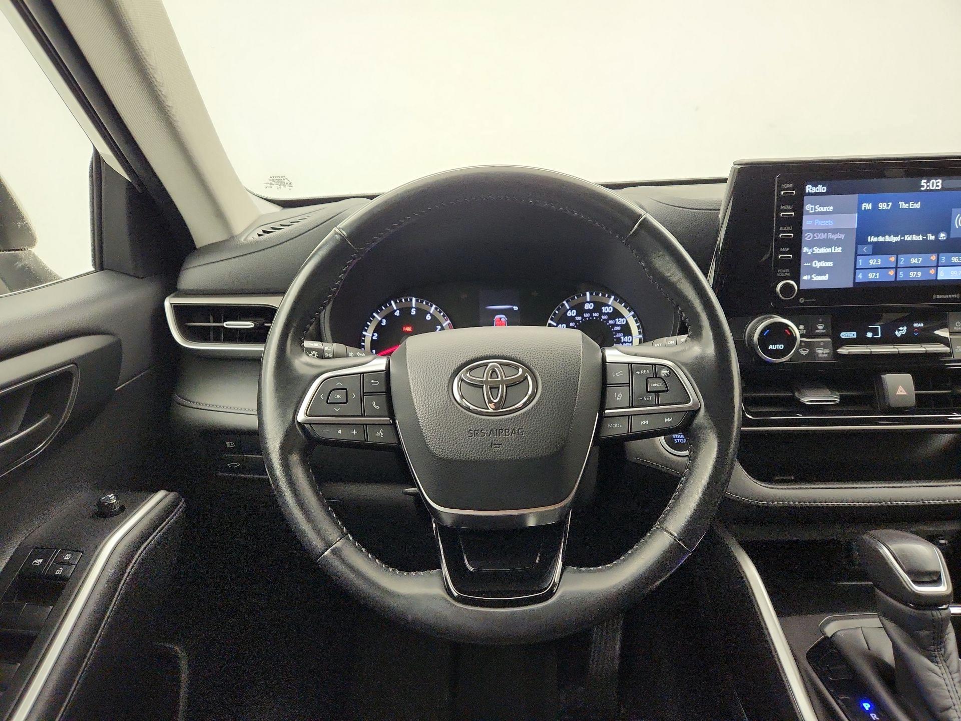 Thumbnail: 2020 Toyota Highlander - 10