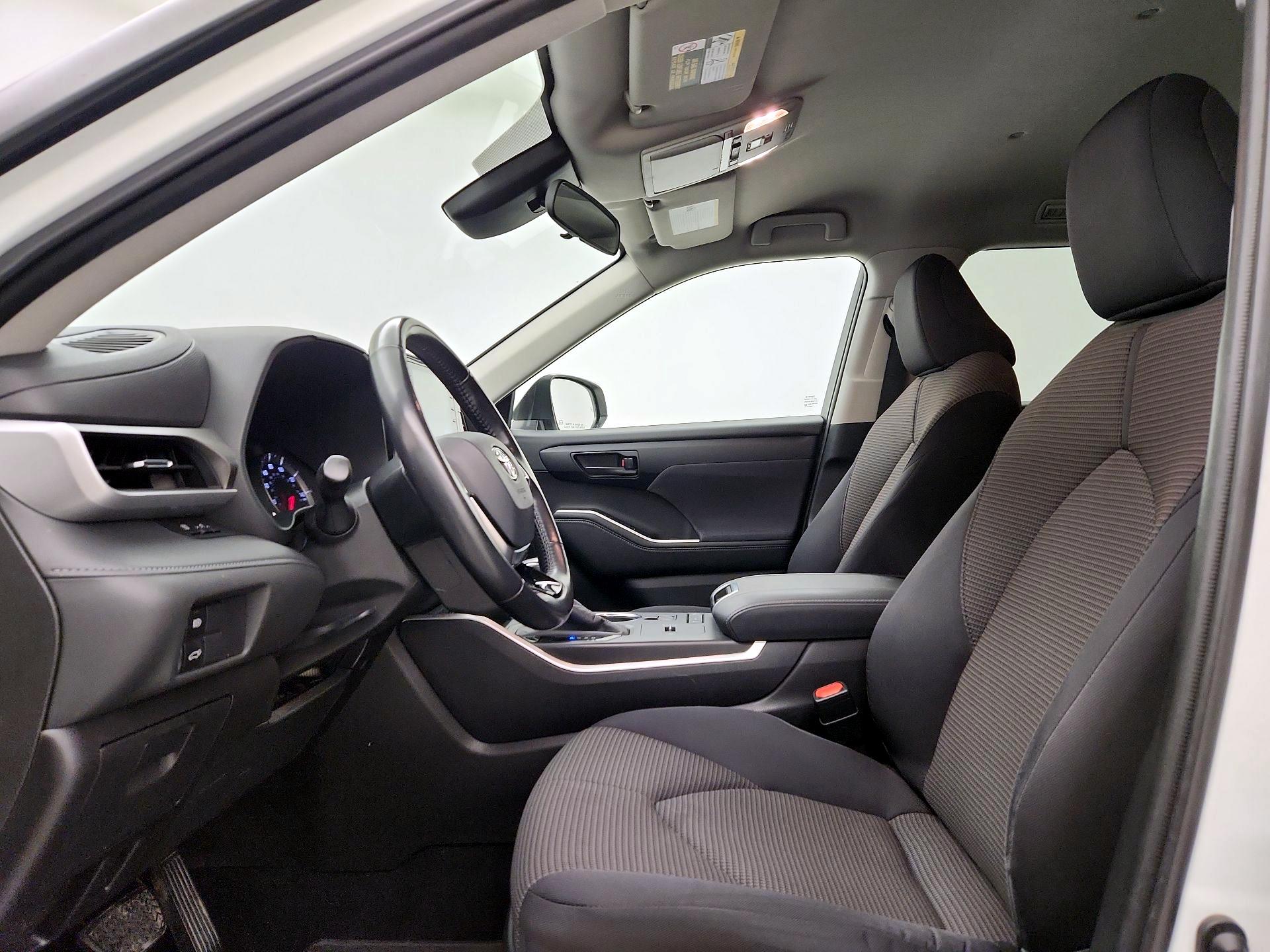 Thumbnail: 2020 Toyota Highlander - 11