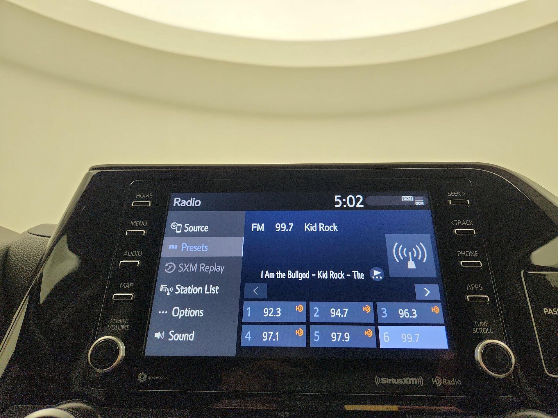 Thumbnail: 2020 Toyota Highlander - 15