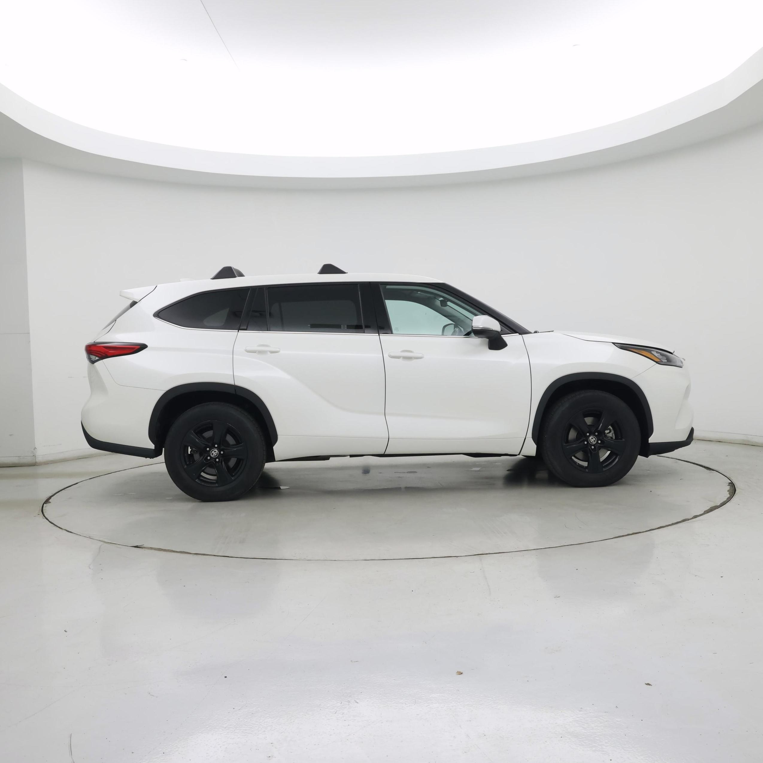 Thumbnail: 2020 Toyota Highlander - 7