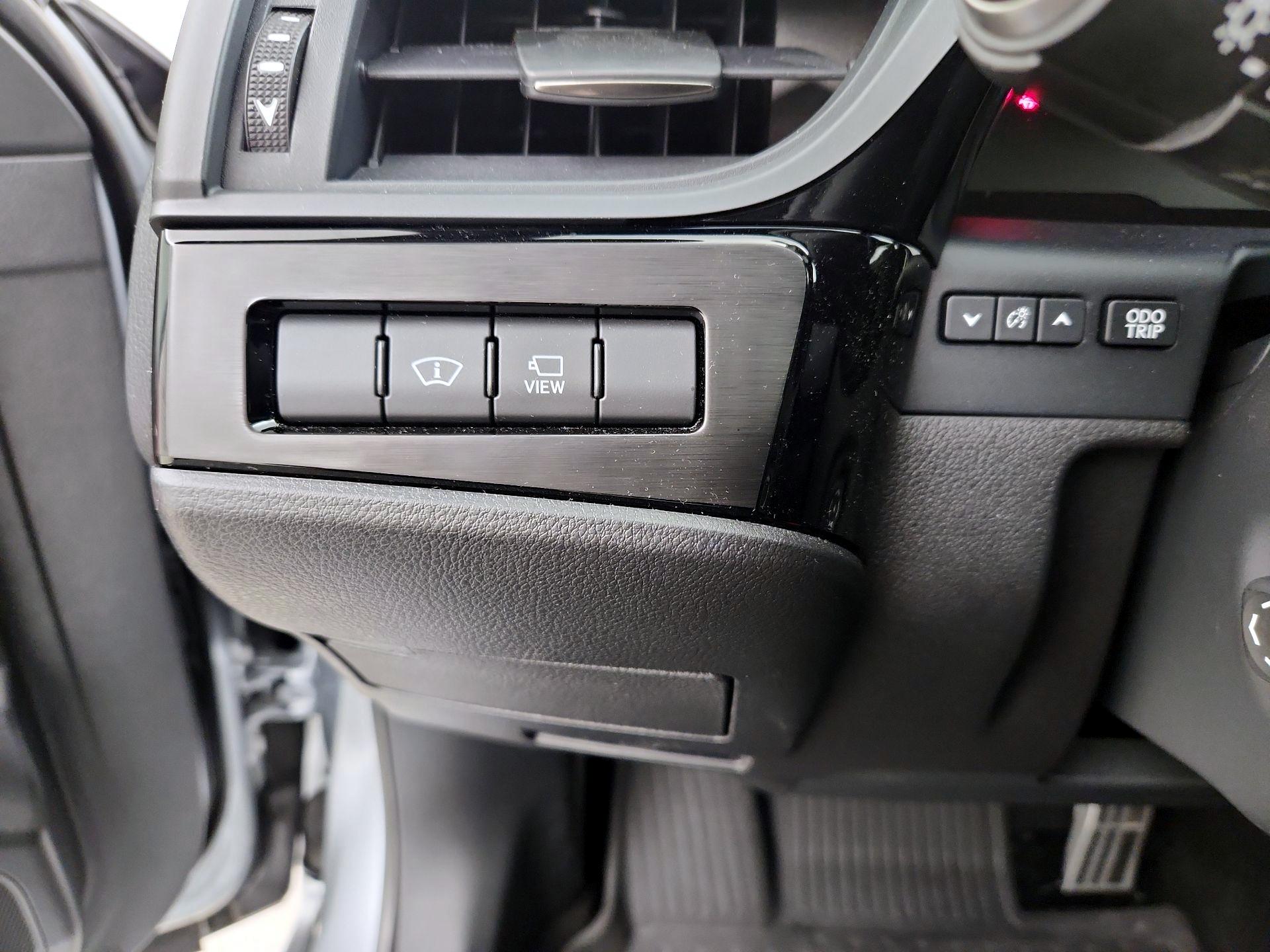 Thumbnail: 2024 Lexus ES - 13