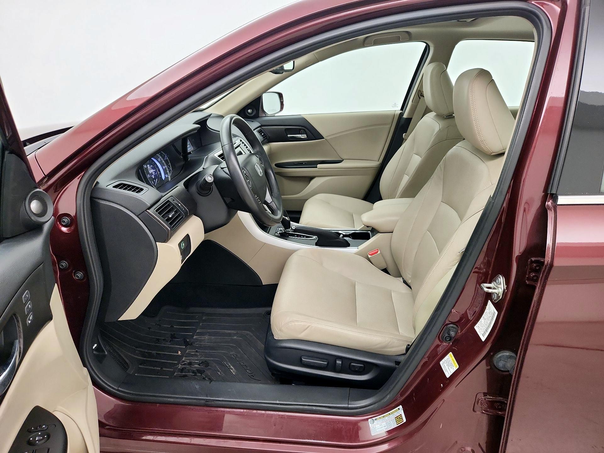 Thumbnail: 2015 Honda Accord - 11