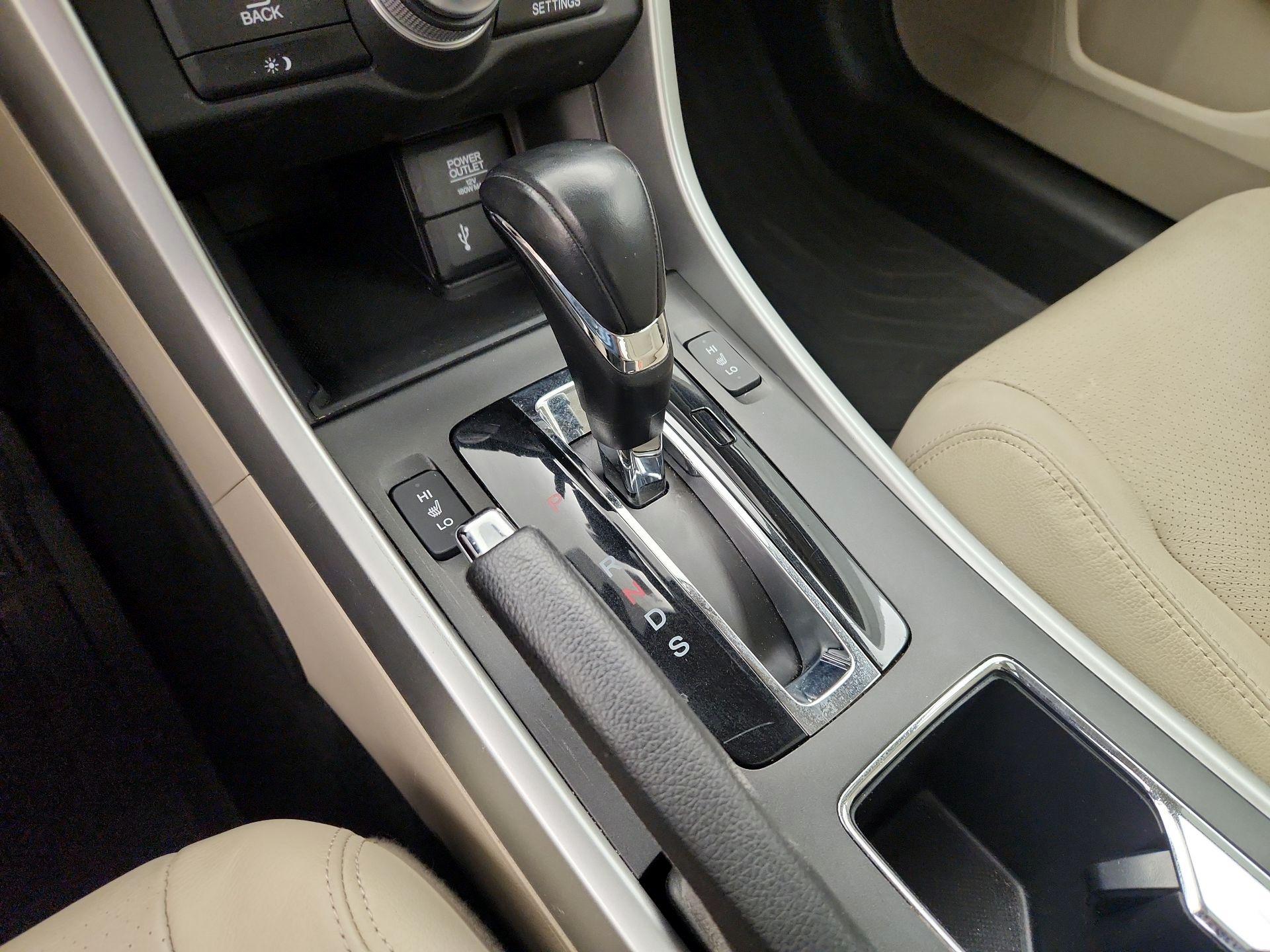 Thumbnail: 2015 Honda Accord - 18