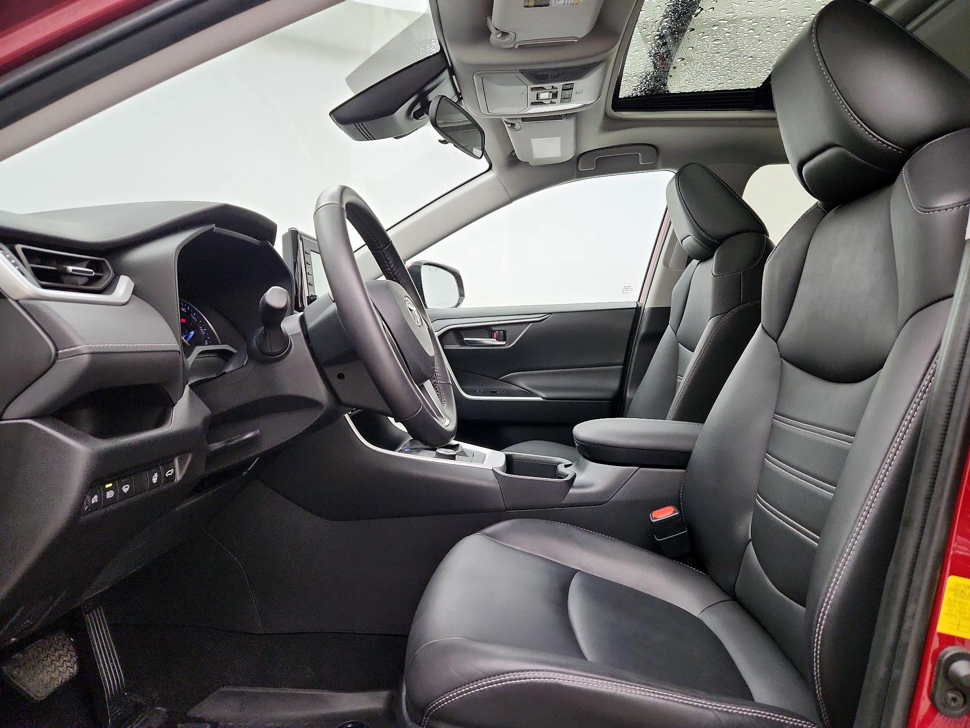 Thumbnail: 2022 Toyota RAV4 - 11