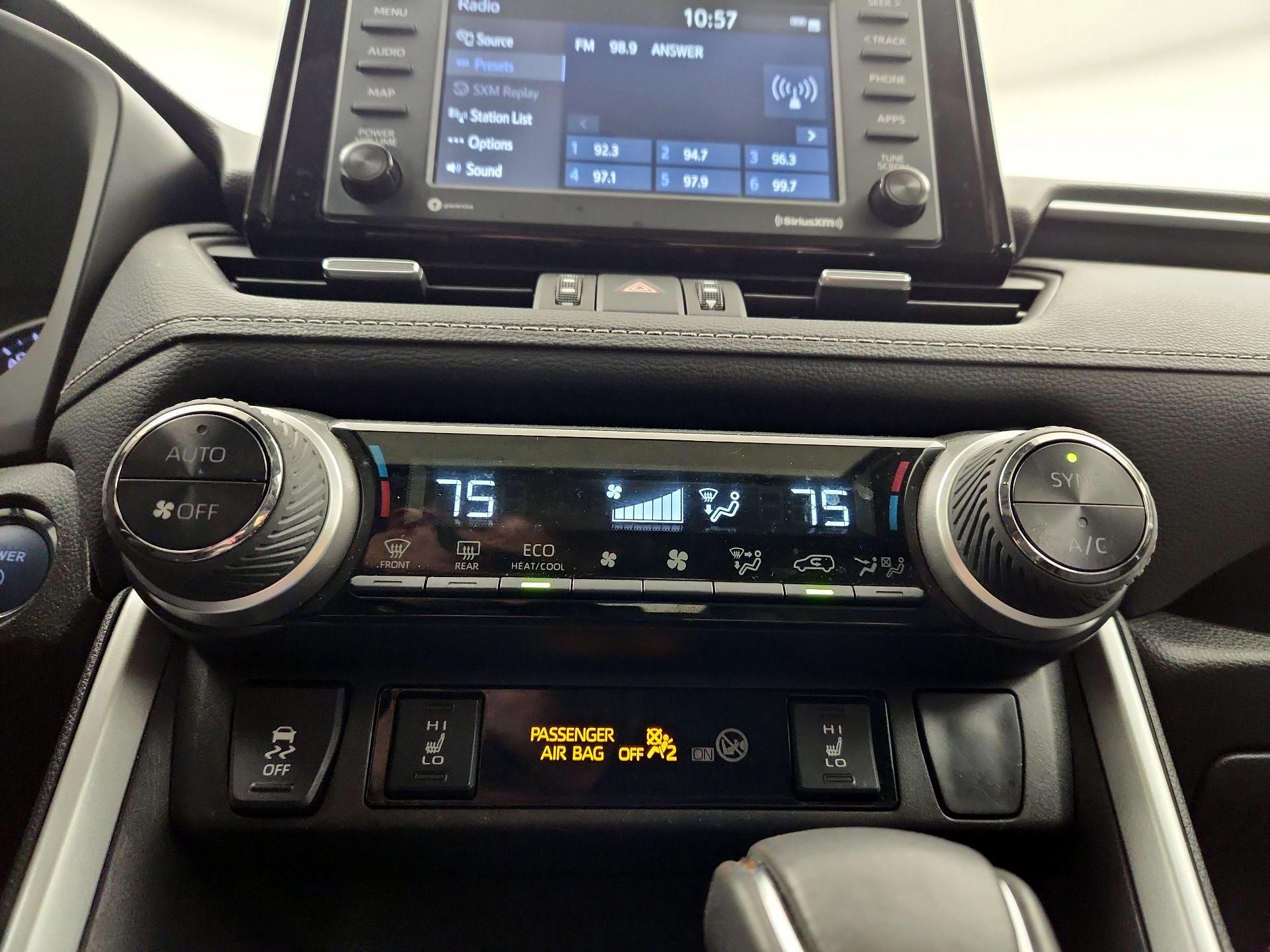 Thumbnail: 2022 Toyota RAV4 - 16