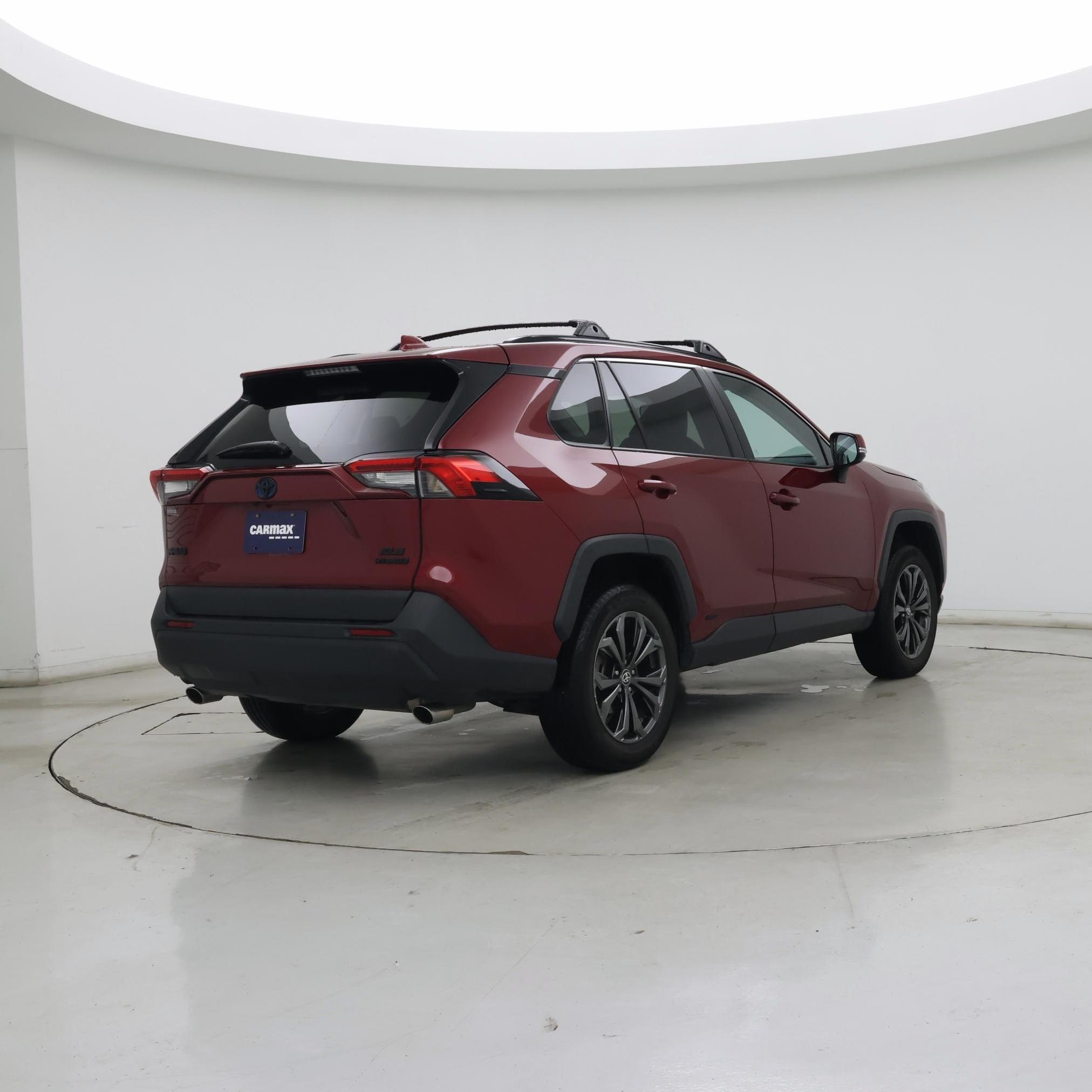 Thumbnail: 2022 Toyota RAV4 - 8