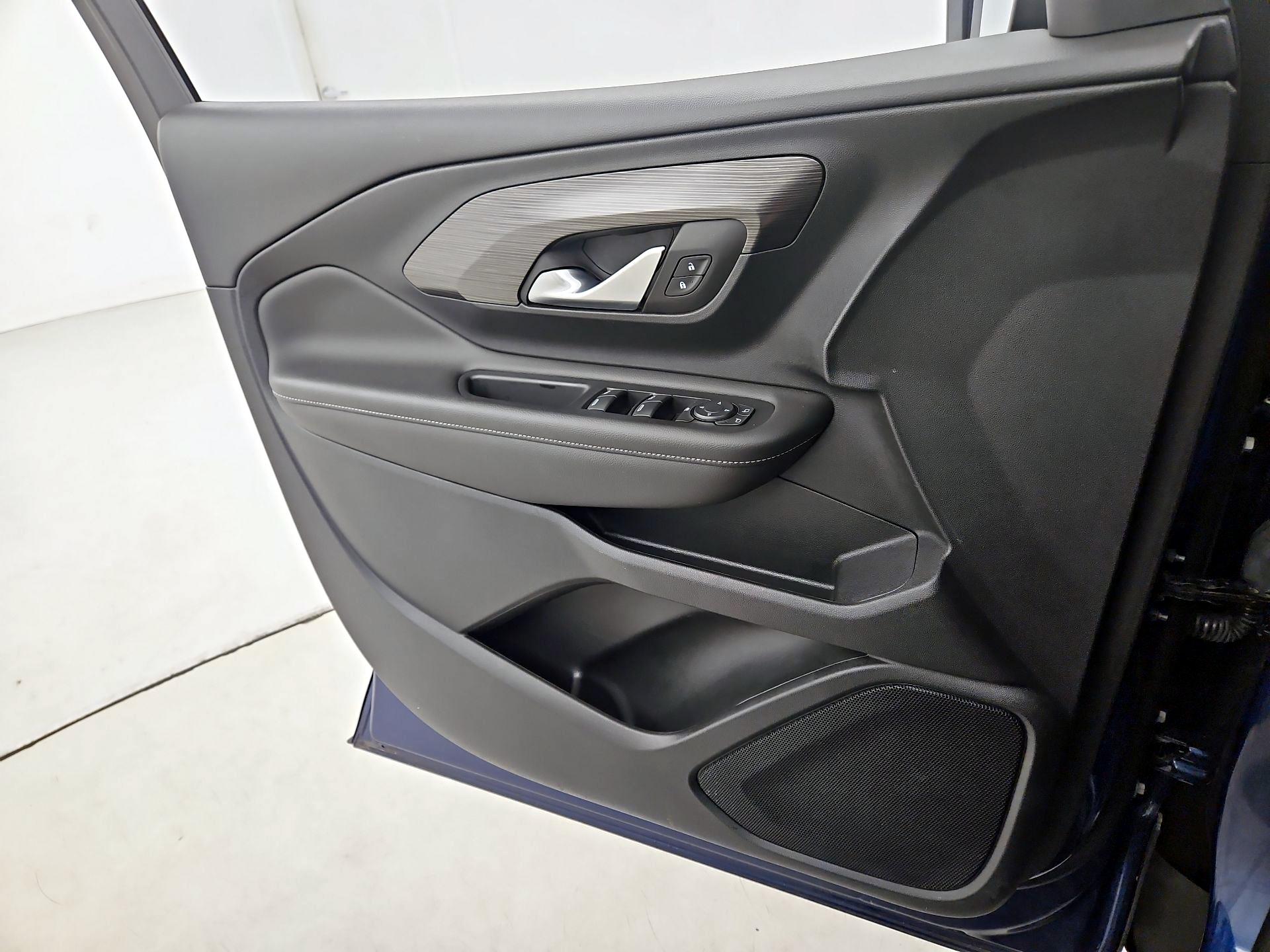 Thumbnail: 2023 GMC Terrain - 12