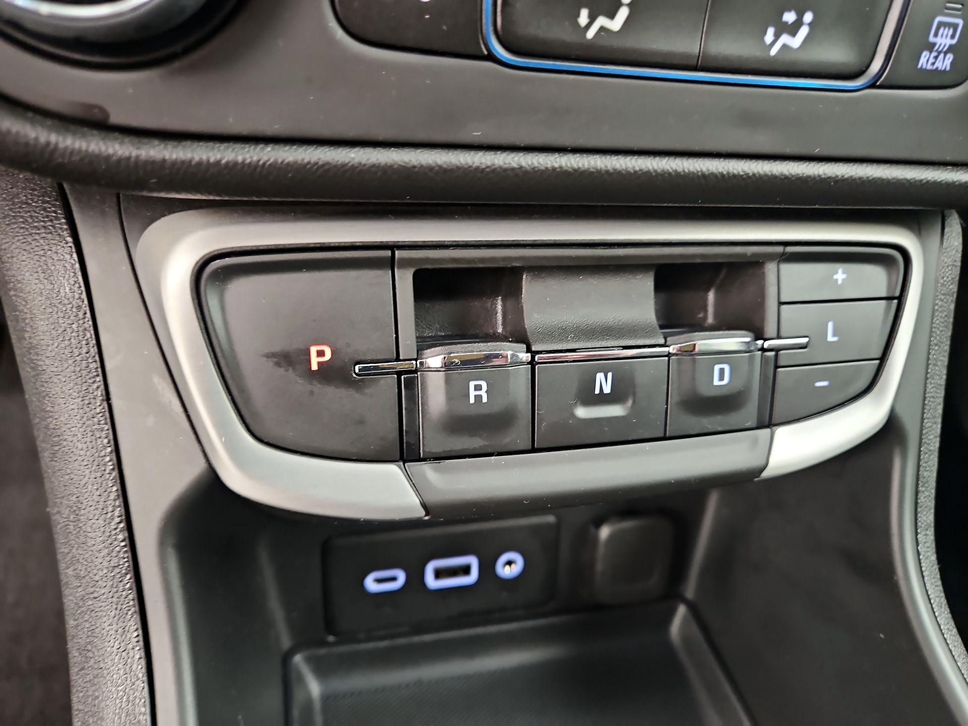 Thumbnail: 2023 GMC Terrain - 17