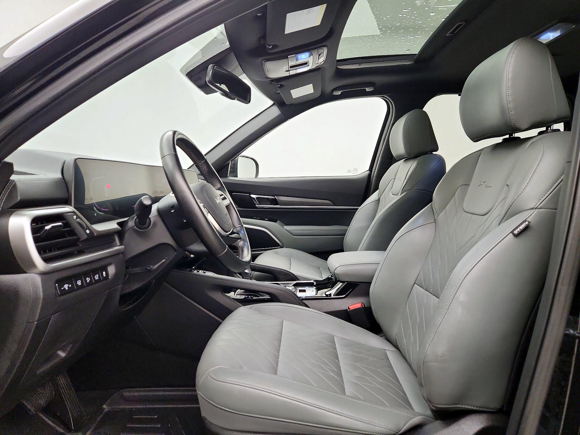 Thumbnail: 2023 Kia Telluride - 11