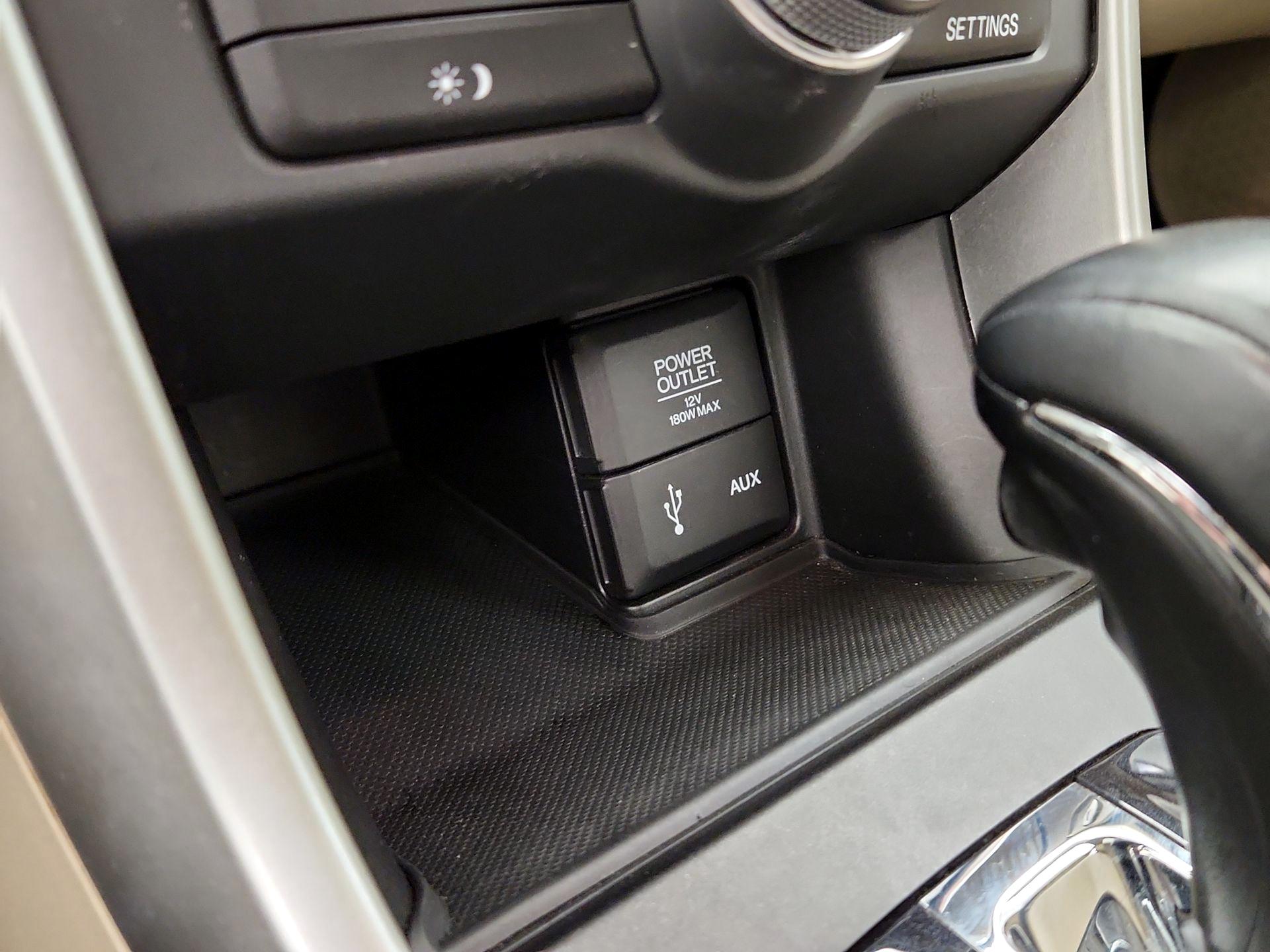 Thumbnail: 2015 Honda Accord - 18