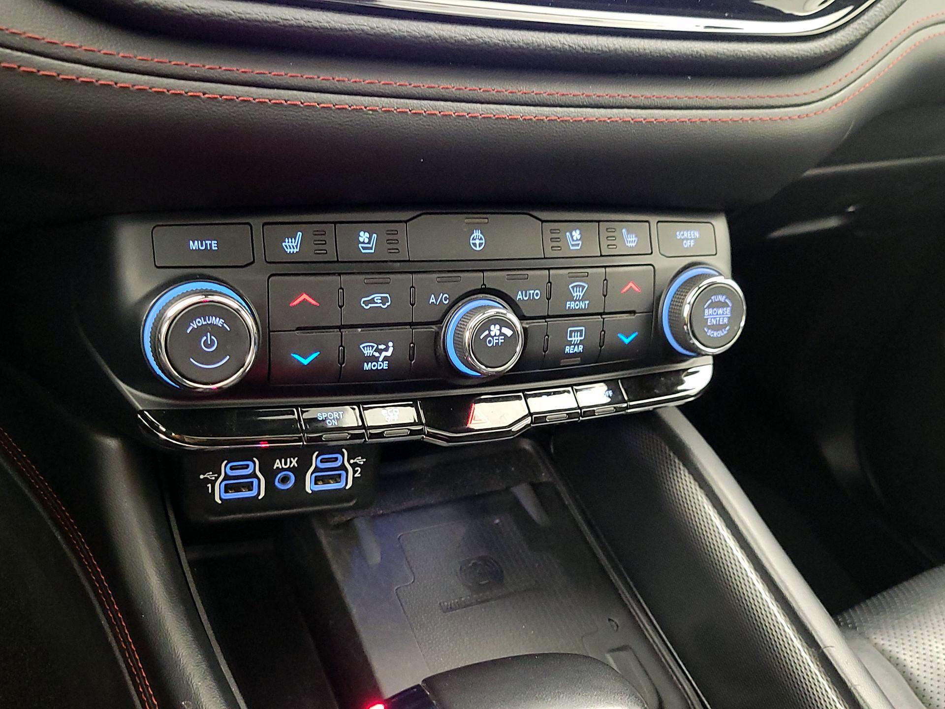 Thumbnail: 2023 Dodge Durango - 17