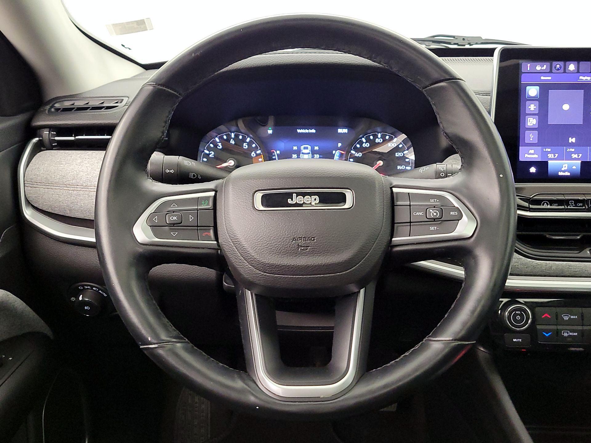 Thumbnail: 2022 Jeep Compass - 10