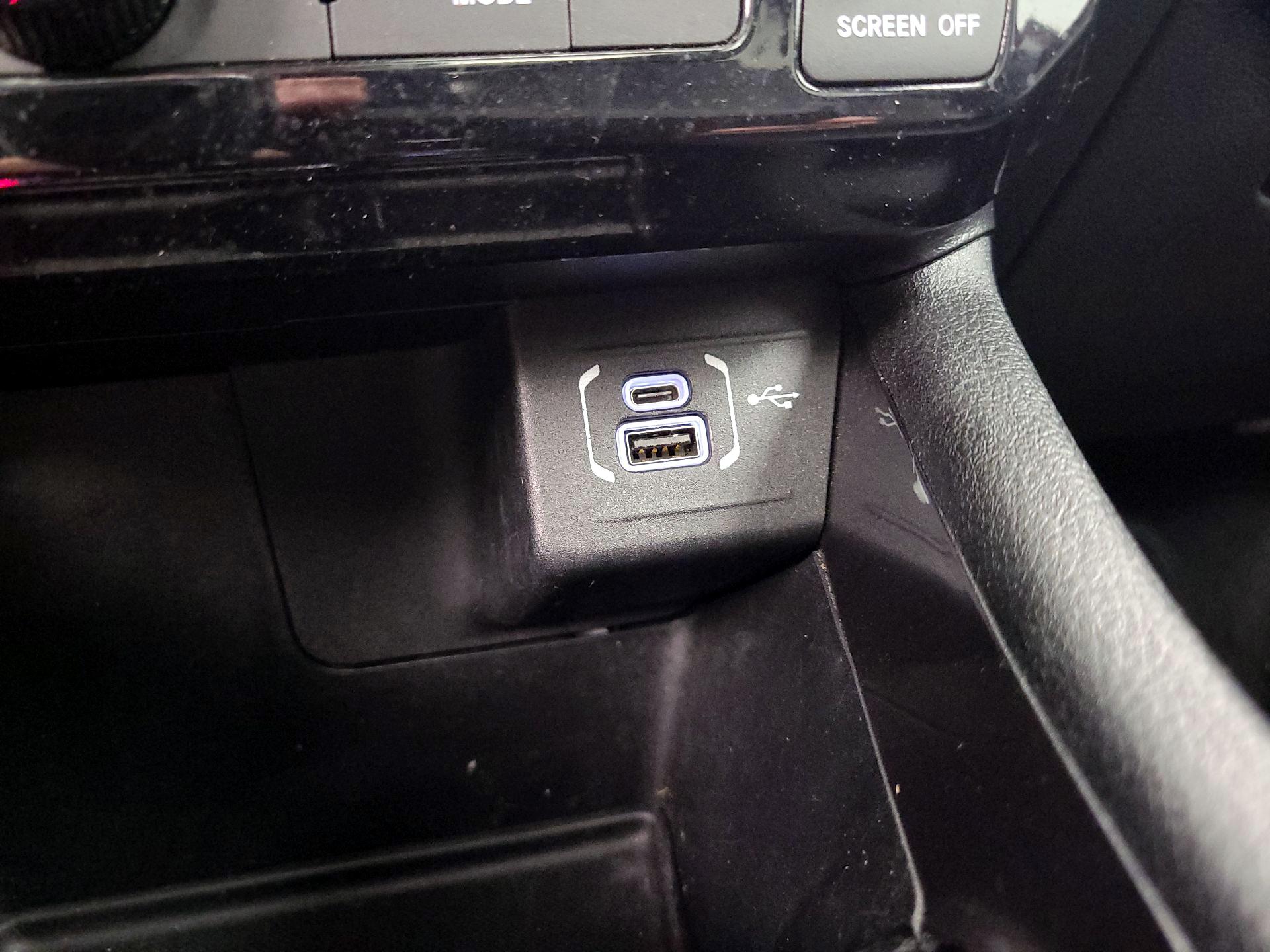 Thumbnail: 2022 Jeep Compass - 18