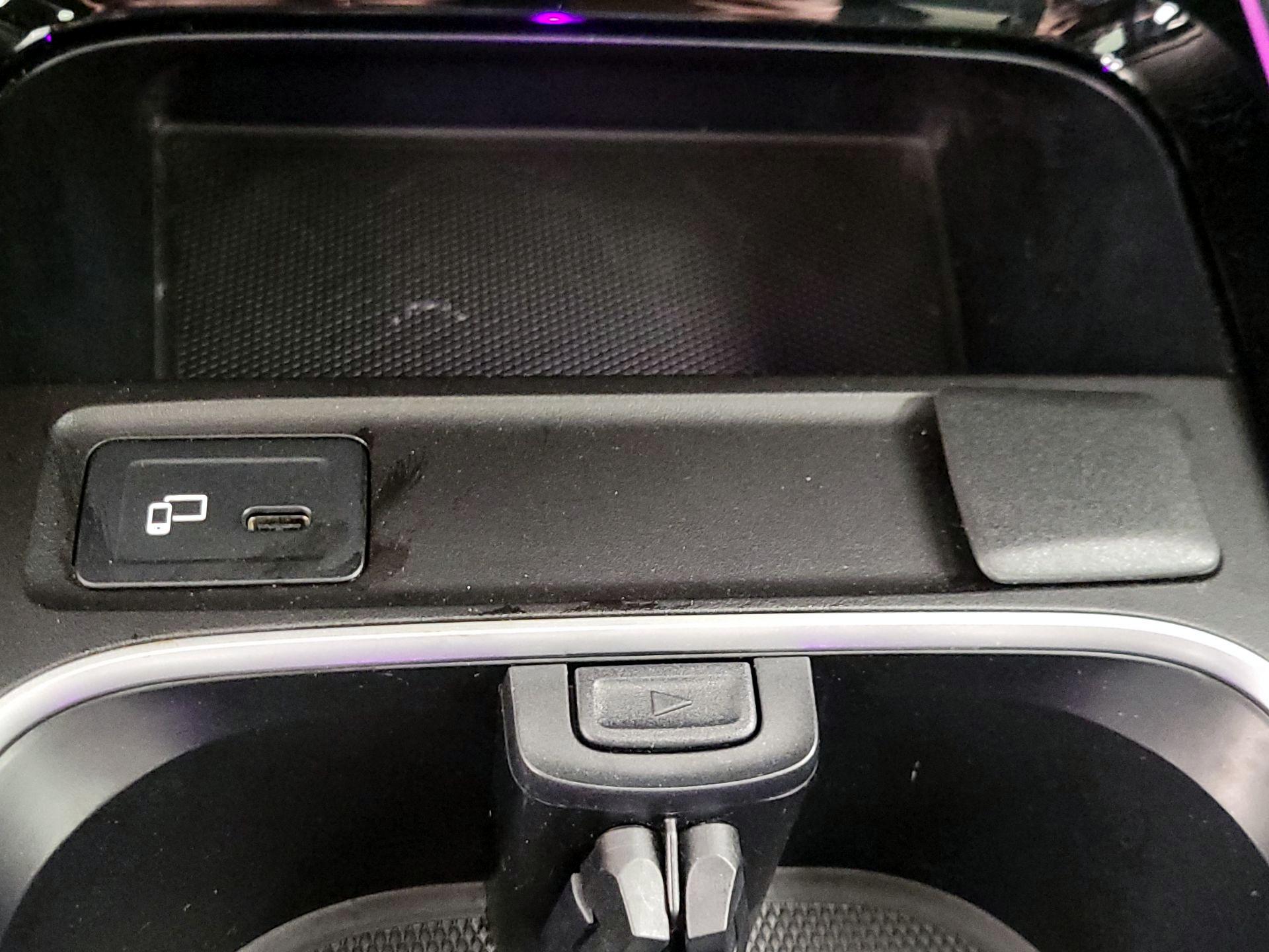 Thumbnail: 2023 Mercedes-Benz GLB - 18