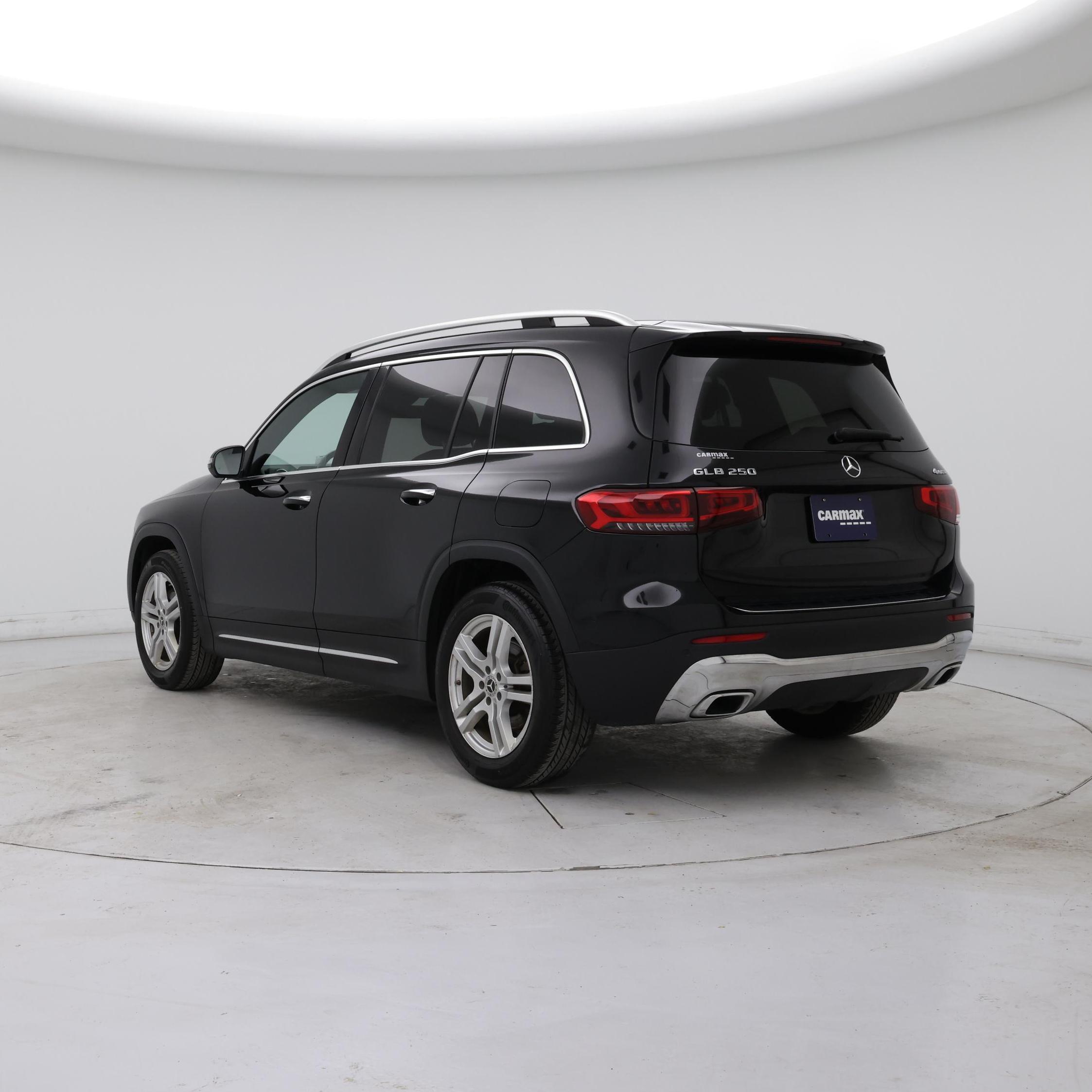 Thumbnail: 2023 Mercedes-Benz GLB - 2