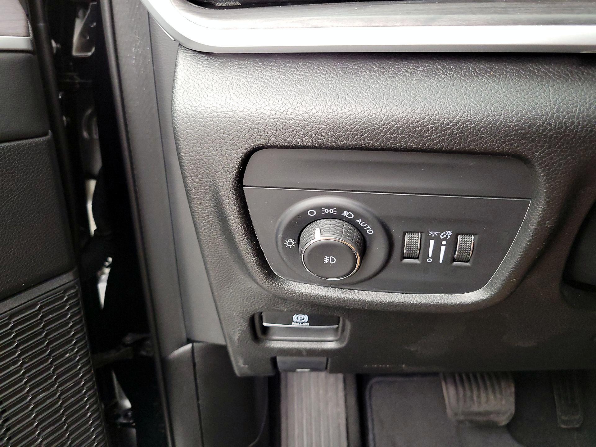 Thumbnail: 2023 Jeep Grand Cherokee - 13