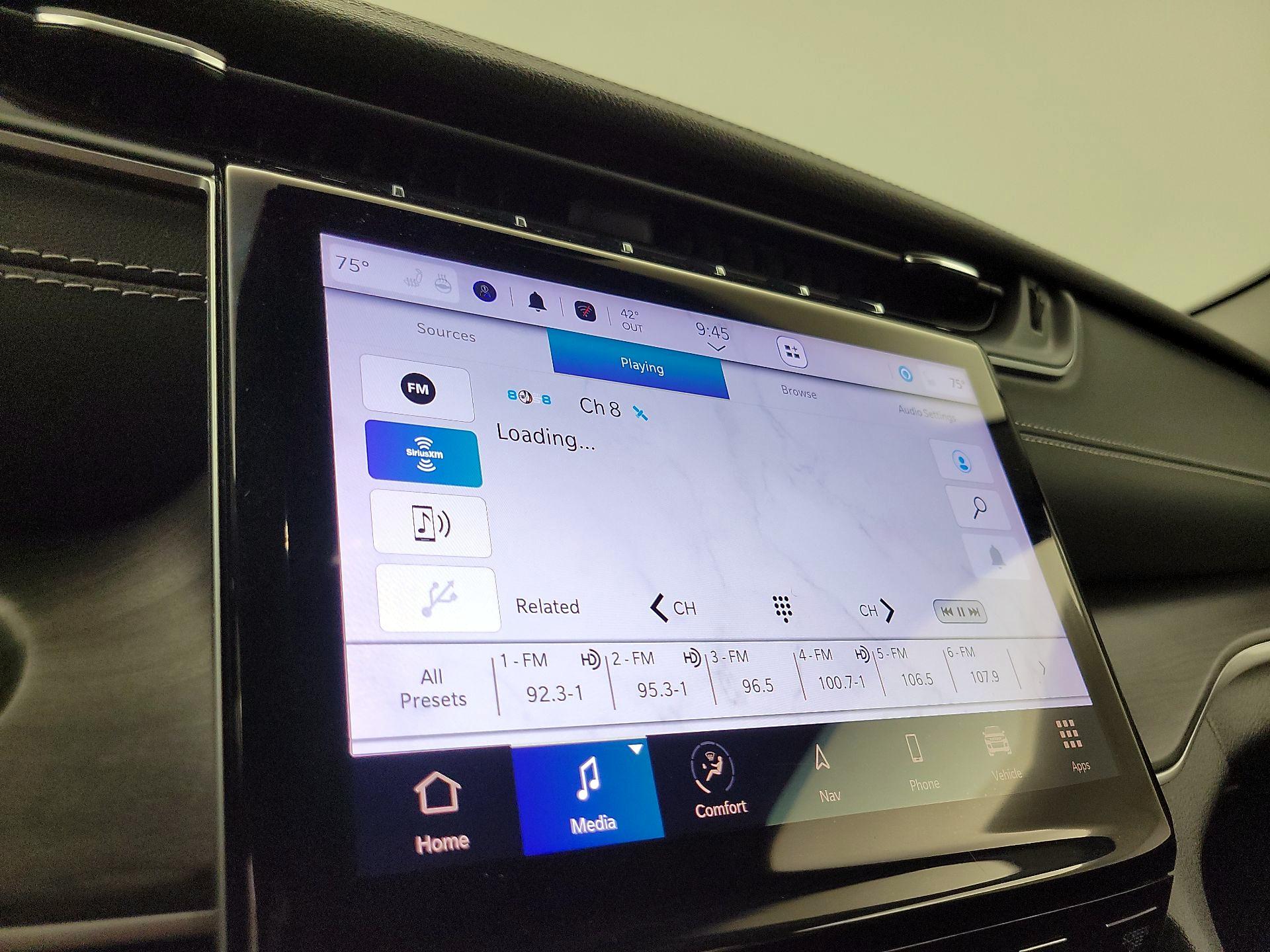 Thumbnail: 2023 Jeep Grand Cherokee - 16