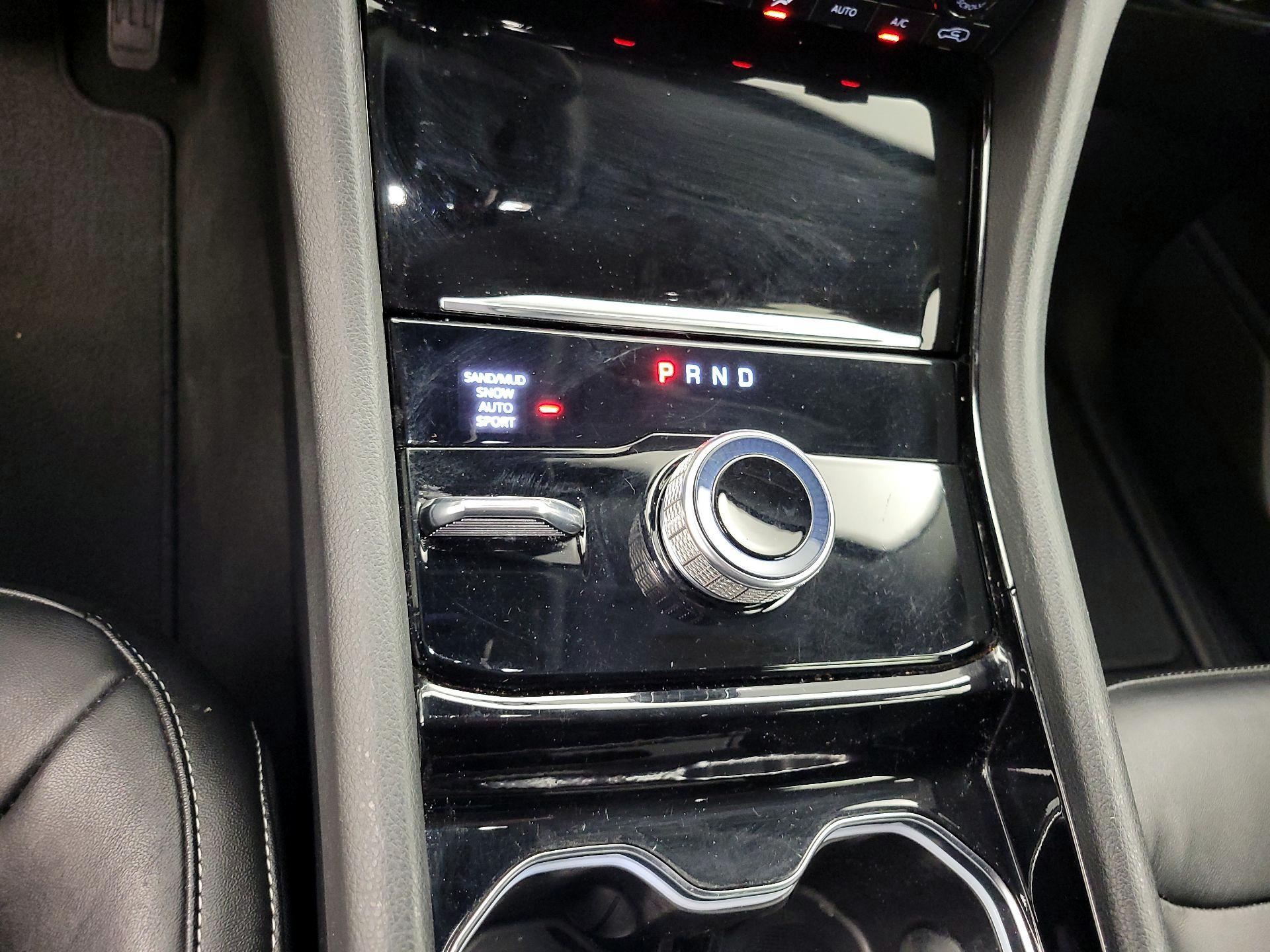 Thumbnail: 2023 Jeep Grand Cherokee - 18