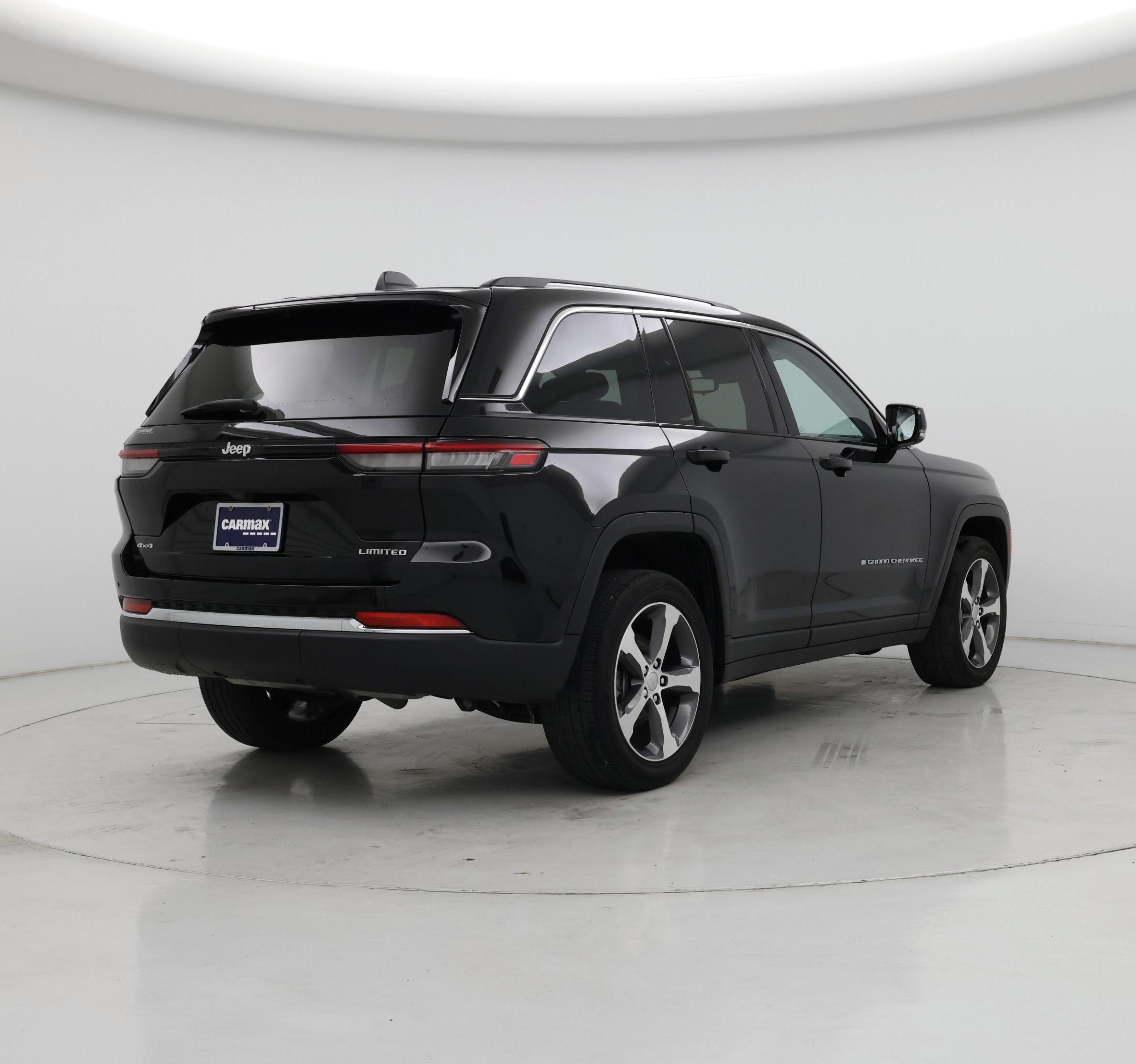 Thumbnail: 2023 Jeep Grand Cherokee - 8