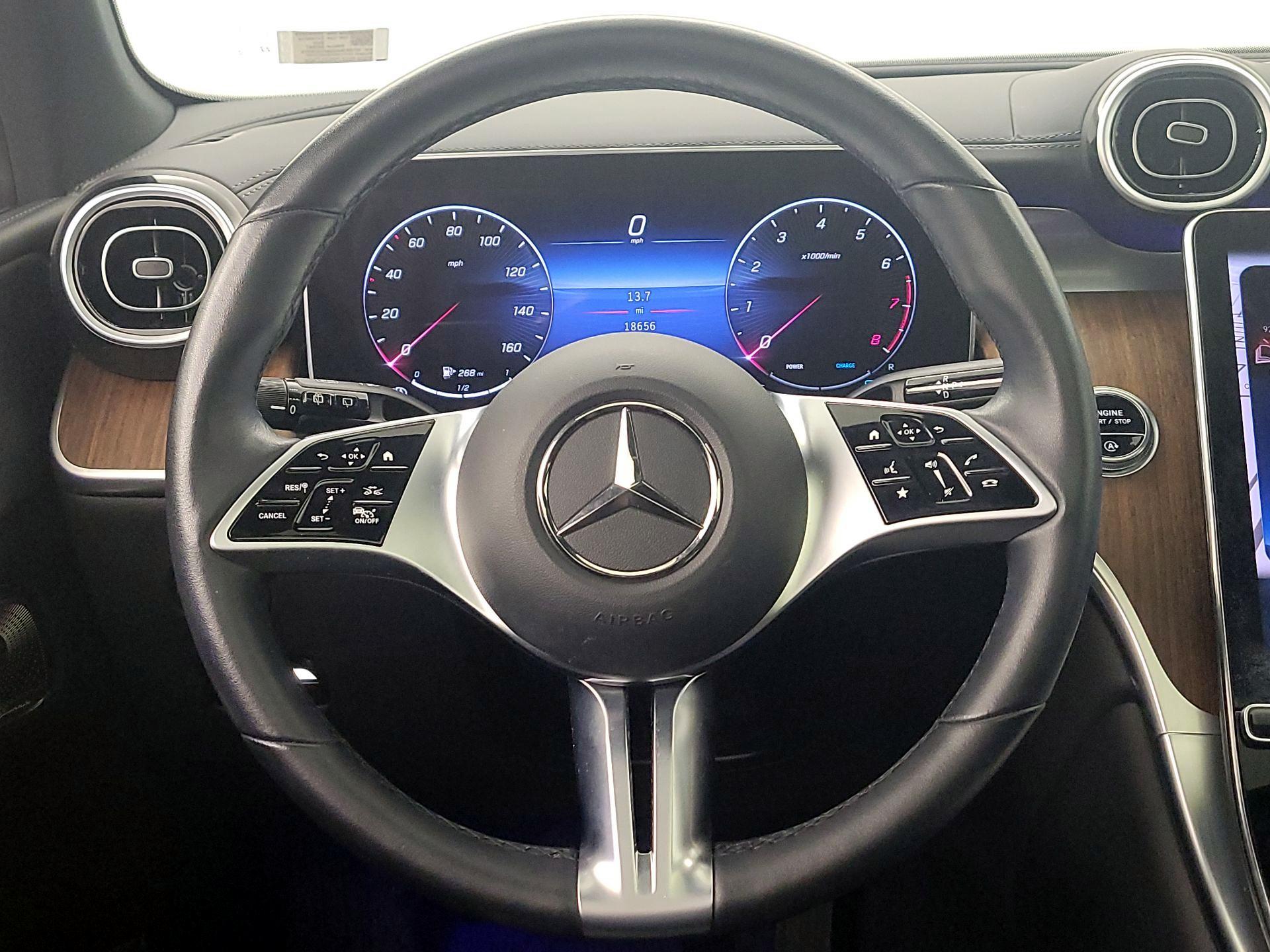 Thumbnail: 2023 Mercedes-Benz GLC - 10