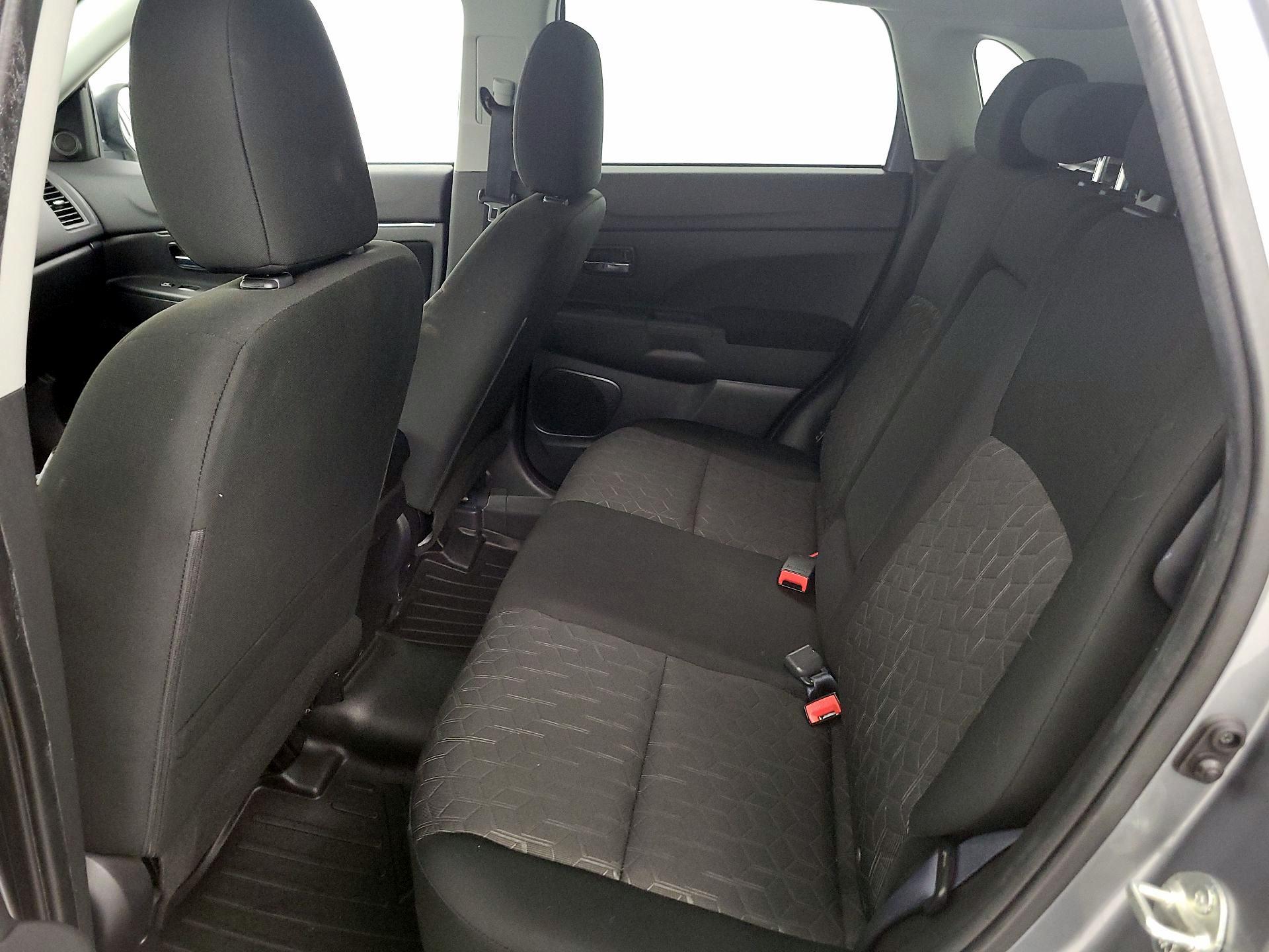 Thumbnail: 2021 Mitsubishi Outlander Sport - 19