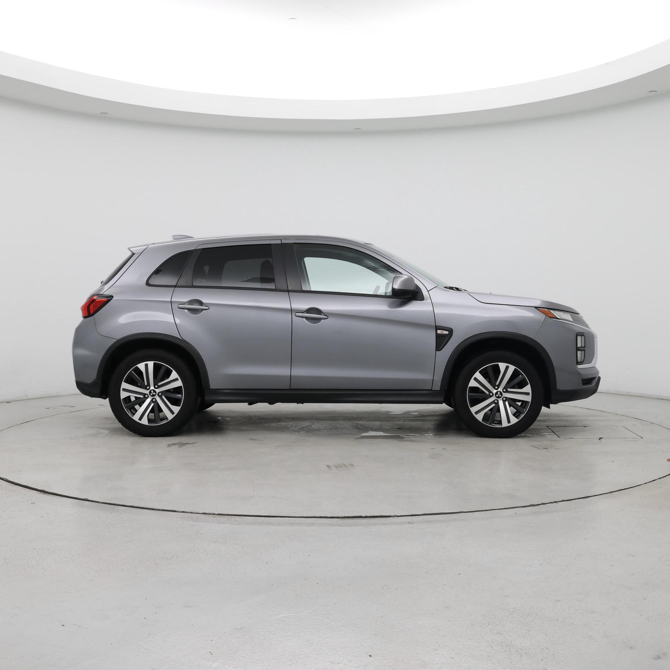 Thumbnail: 2021 Mitsubishi Outlander Sport - 7