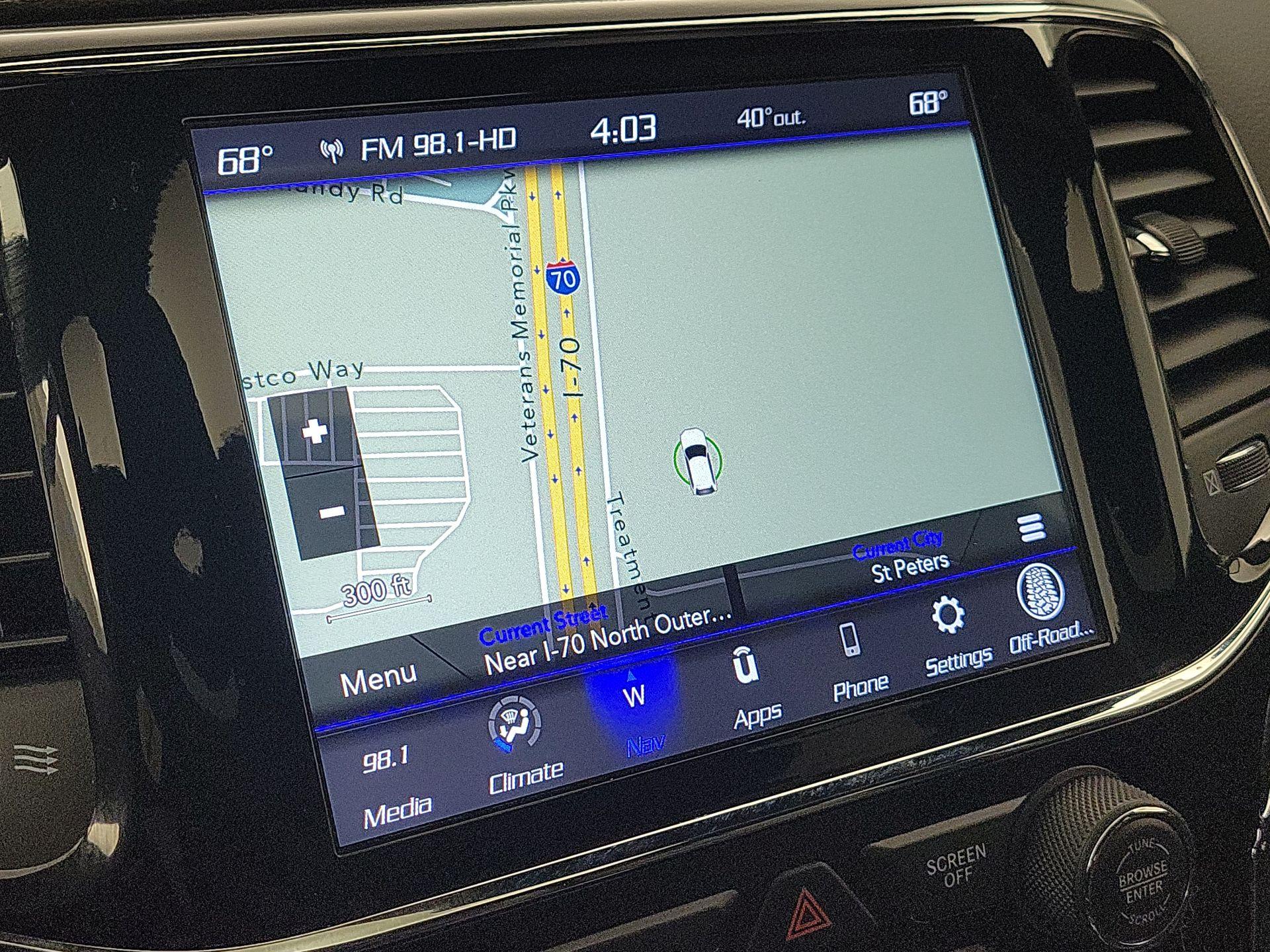 Thumbnail: 2021 Jeep Grand Cherokee - 14