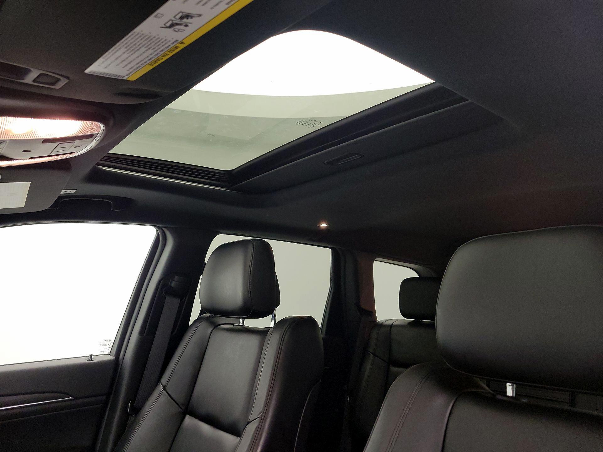 Thumbnail: 2021 Jeep Grand Cherokee - 20