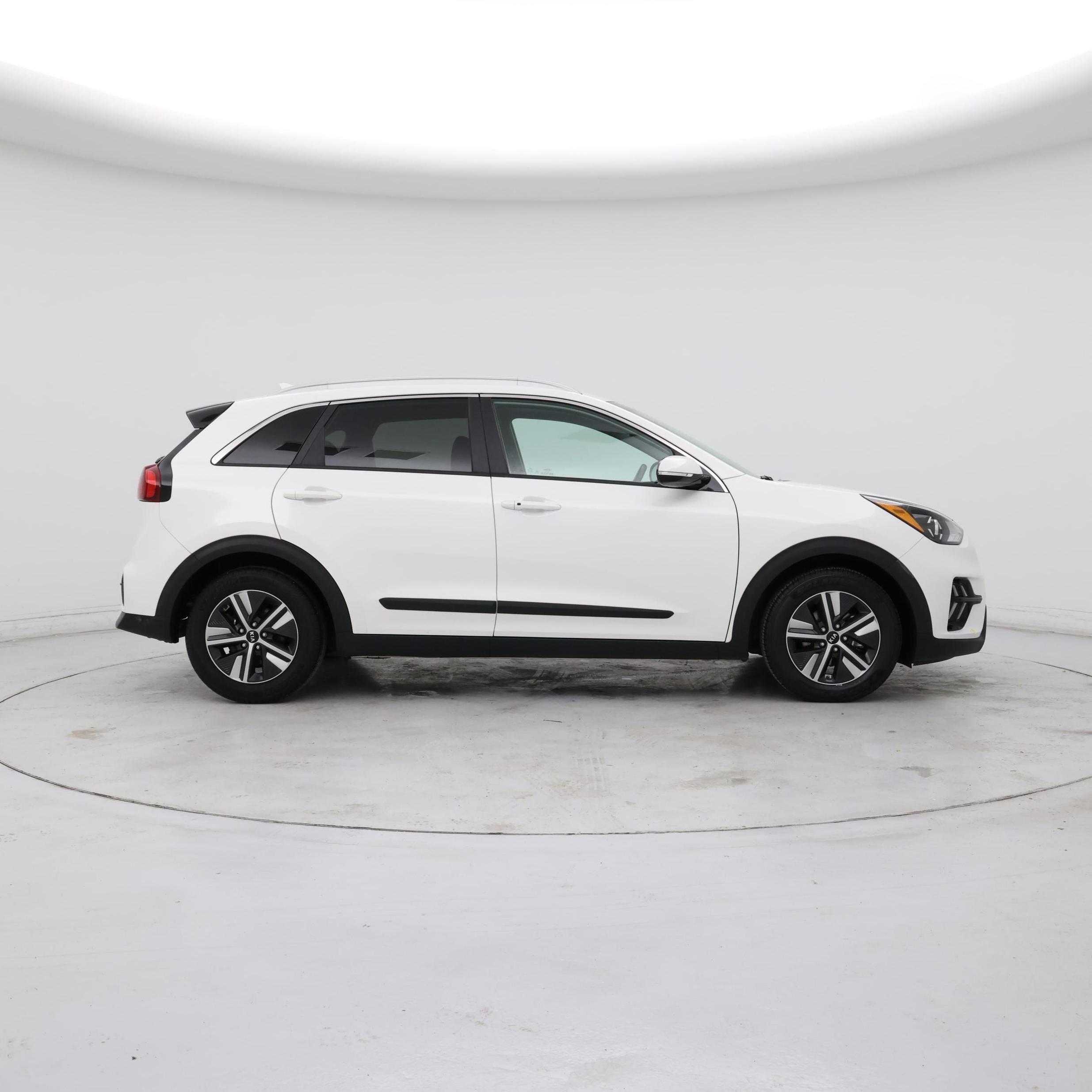 Thumbnail: 2020 Kia Niro - 7