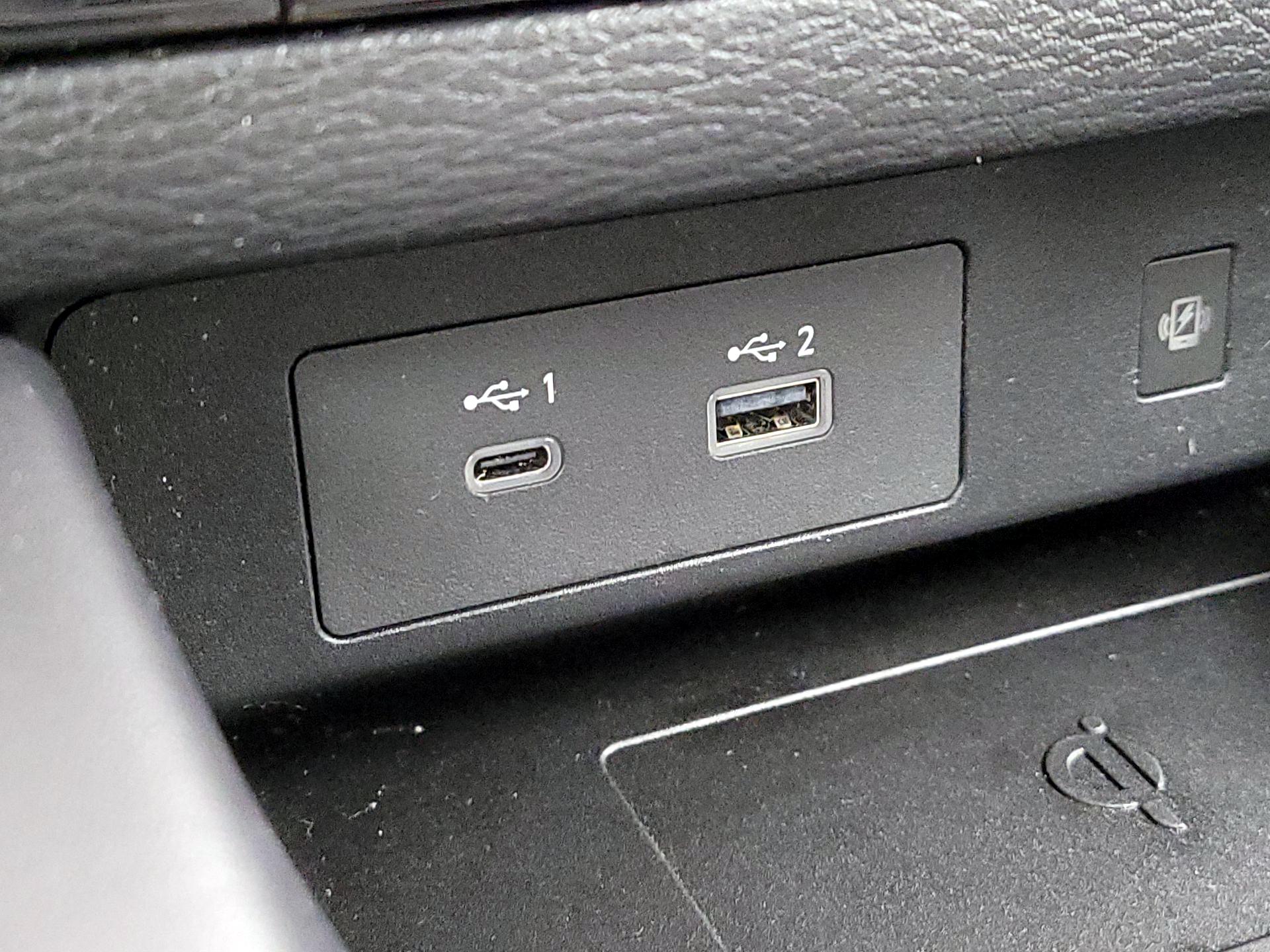 Thumbnail: 2024 Mitsubishi Outlander - 19