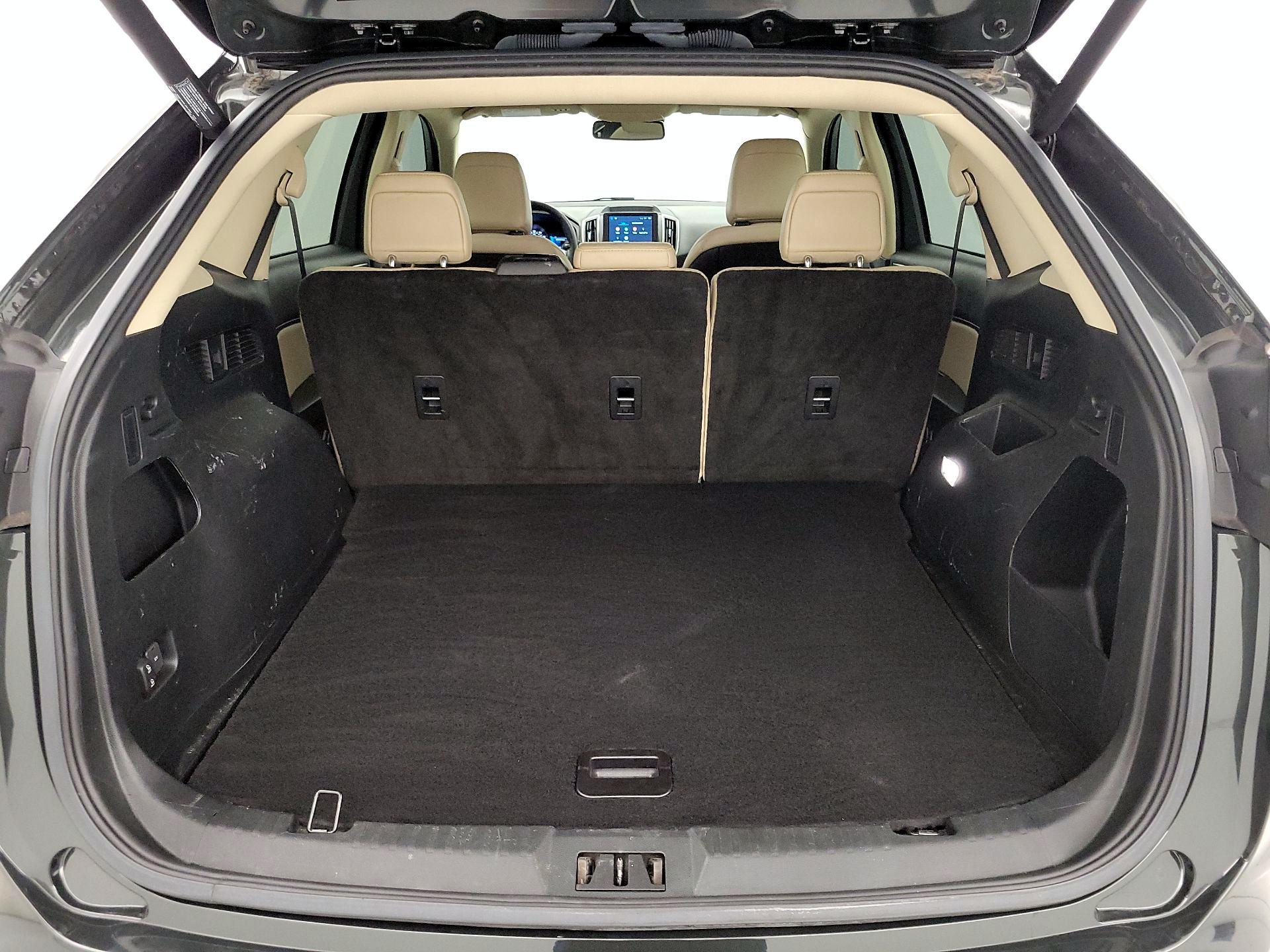 Thumbnail: 2022 Ford Edge - 20